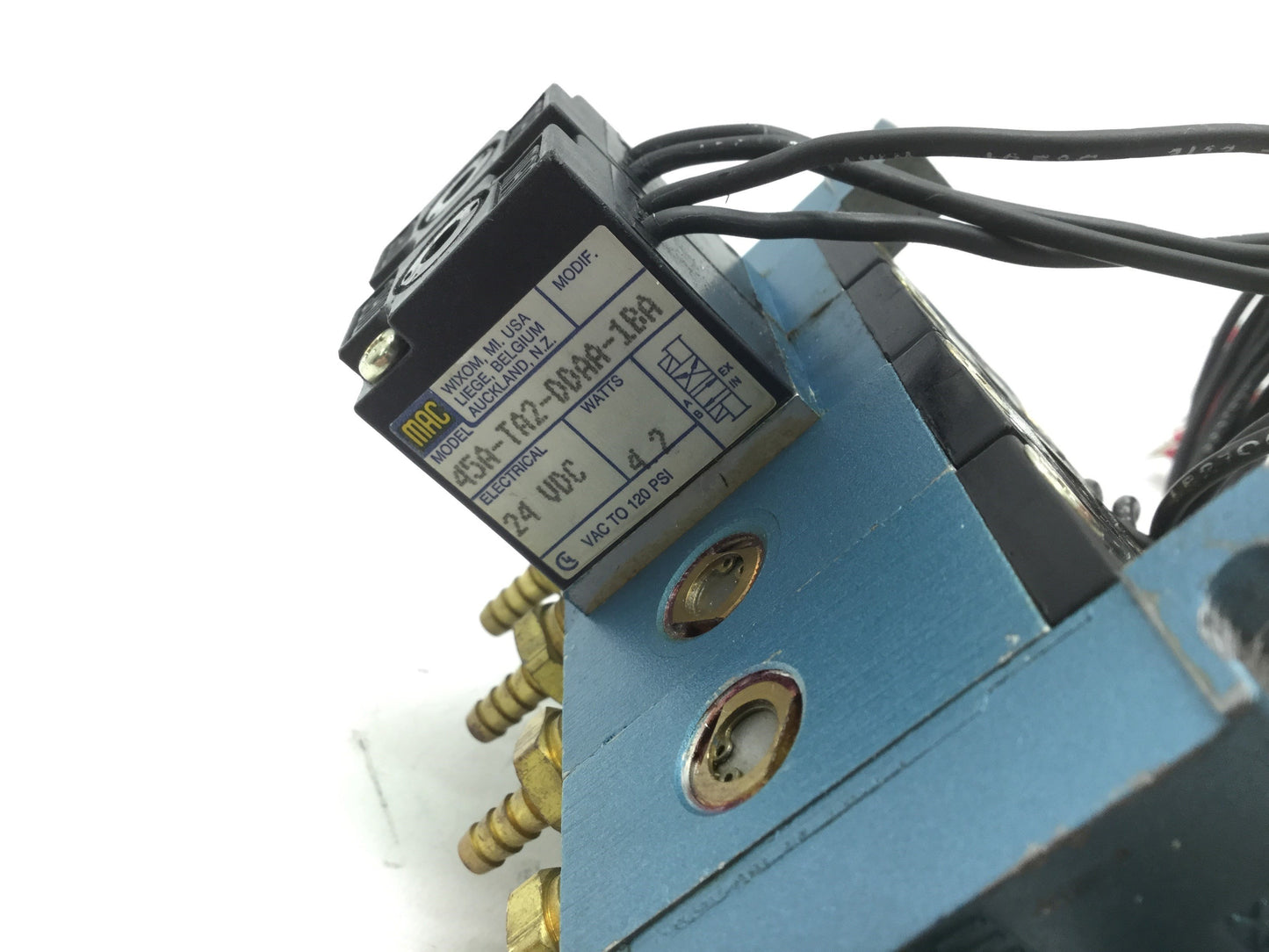 Used Mac 2x 45A-SA2-DDAA-2MA & 2x 45A-TA2-DDAA-1BA Solenoid Valves 24VDC 1/8" NPT