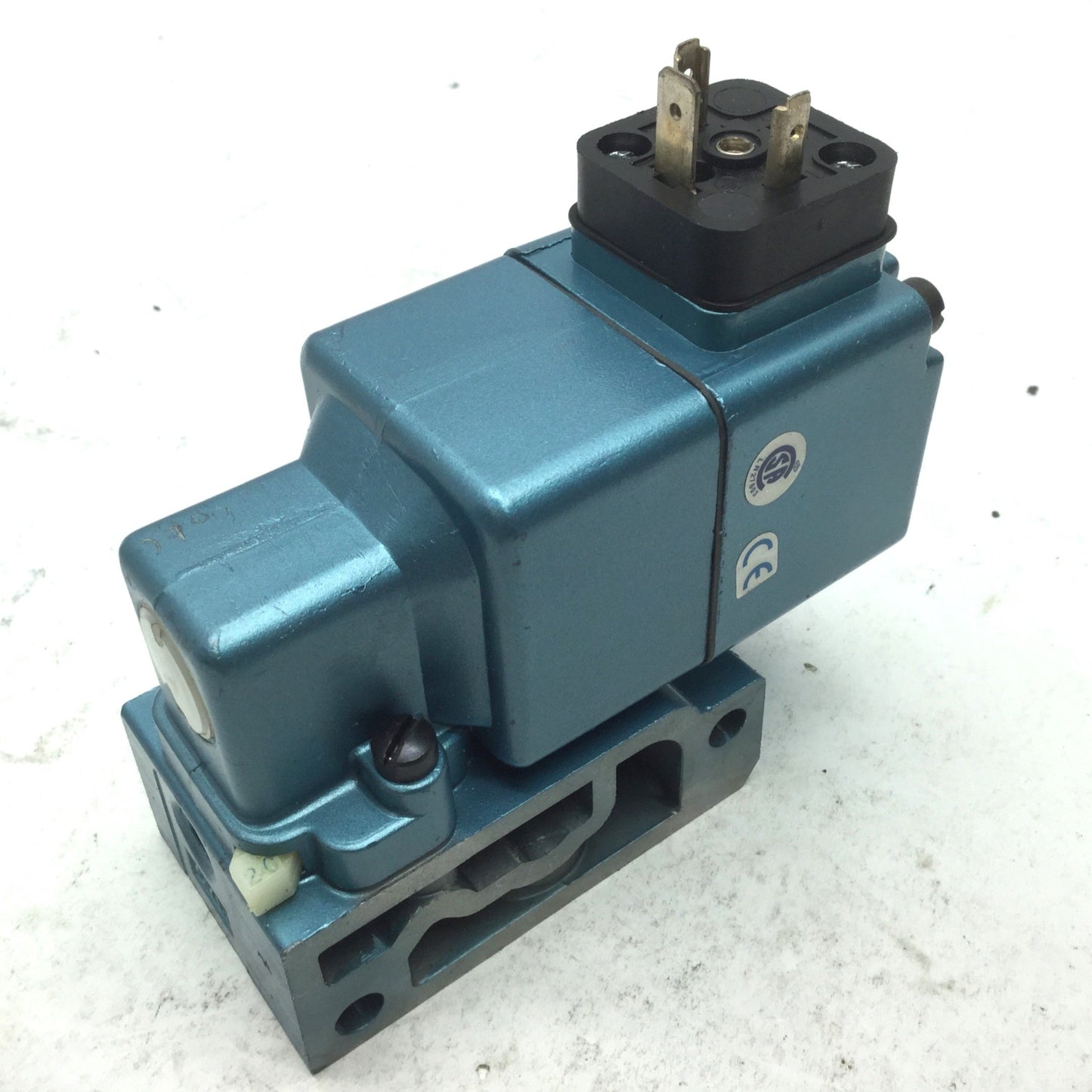 Used Mac 266B-11JJ Solenoid Valve Voltage: 120/110VAC 50/60Hz 24VDC 2-Way