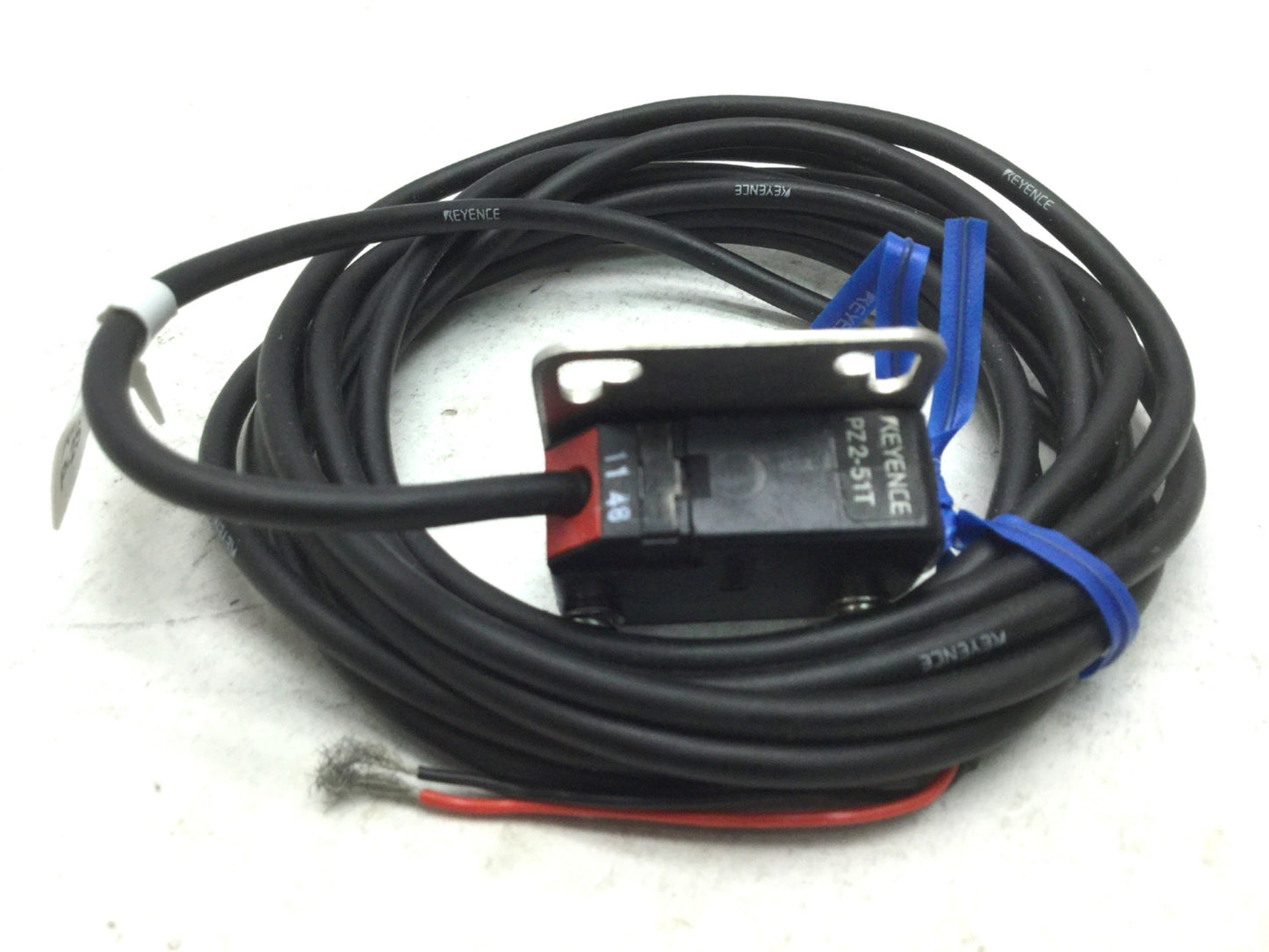 Used Keyence PZ2-51T Photoelectric Transmitter Range: 7000mm Through-Beam 12-24VDC