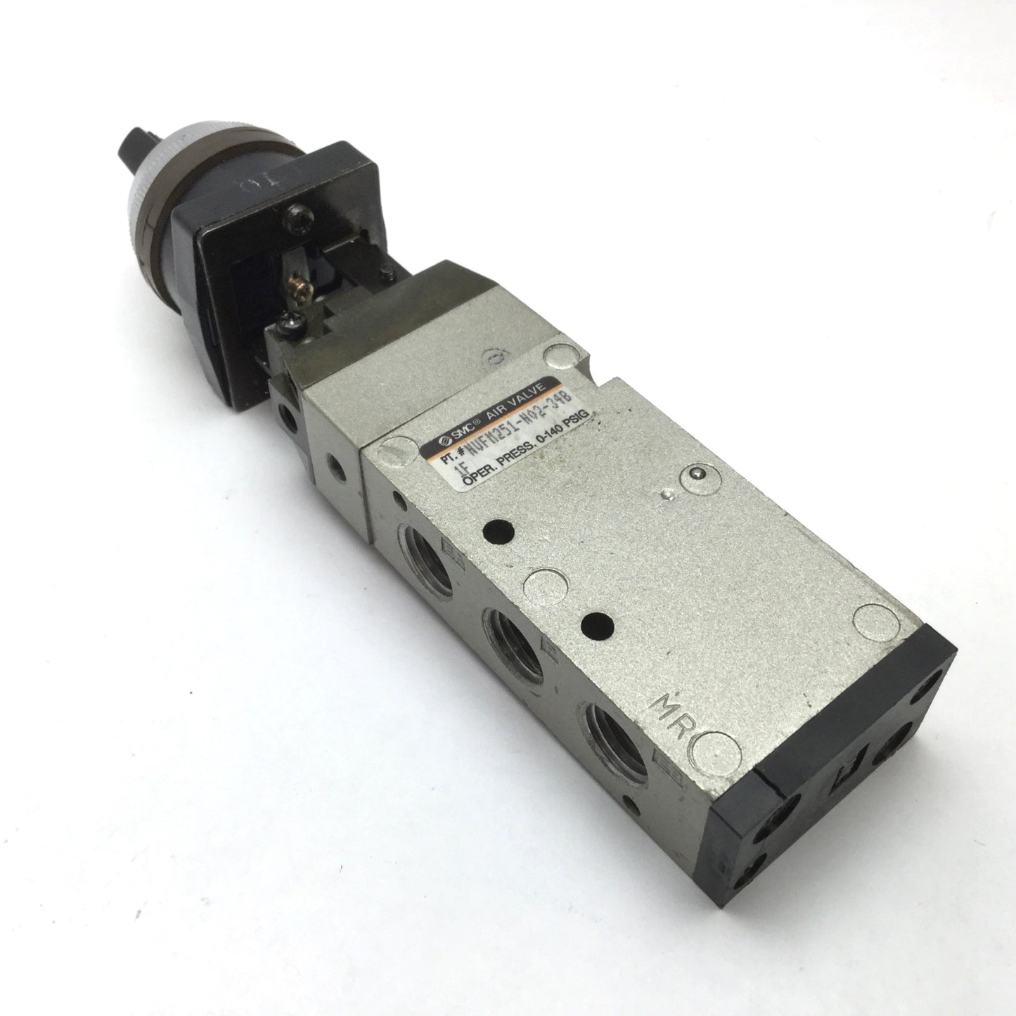 Used SMC NVFM251-N02-34B Mechanical Valve, 2-Position Selector 5-Port 1/4" NPT 140psi
