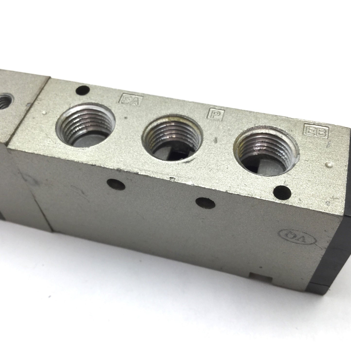 Used SMC NVFM251-N02-34B Mechanical Valve, 2-Position Selector 5-Port 1/4" NPT 140psi