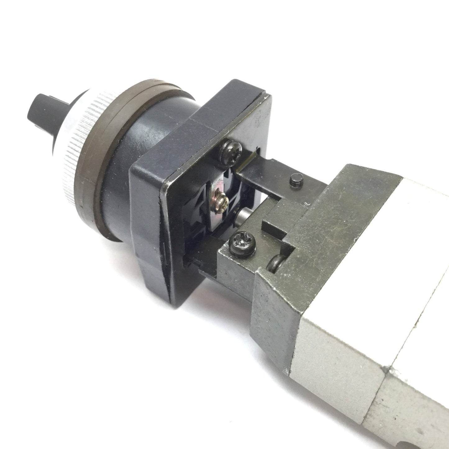 Used SMC NVFM251-N02-34B Mechanical Valve, 2-Position Selector 5-Port 1/4" NPT 140psi