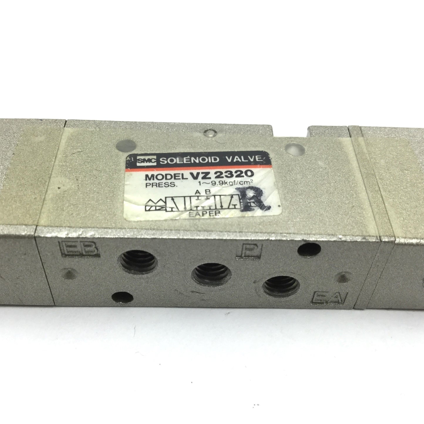Used SMC VZ2320 Solenoid Valve, 3-Position 5-Port, 110VAC, 1-9.9kgf/cm², M5x0.8