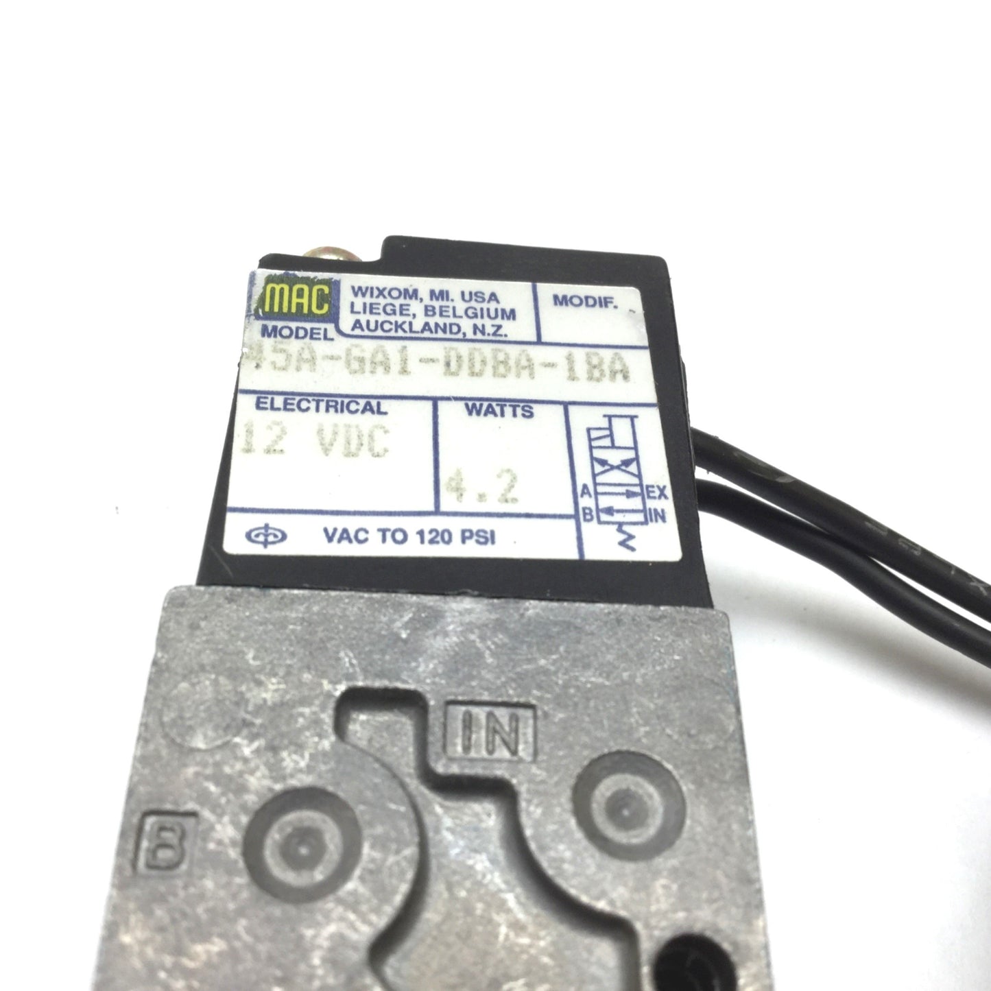 Used Mac 45A-GA1-DDBA-1BA Solenoid Valve, 2-Position 4-Port, 12VDC, 1/8" NPT, 120psi