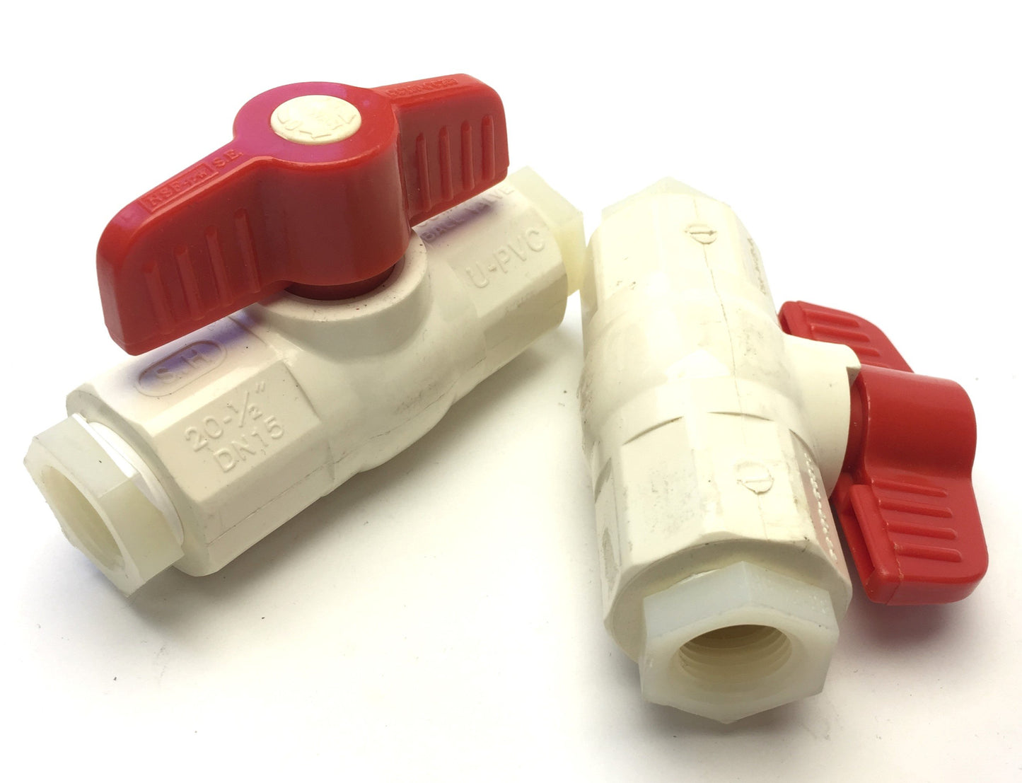 Used Lot of 1/2" Assorted PVC, CPVC Female Threaded In-Line Ball Valves, 1/4 Turn