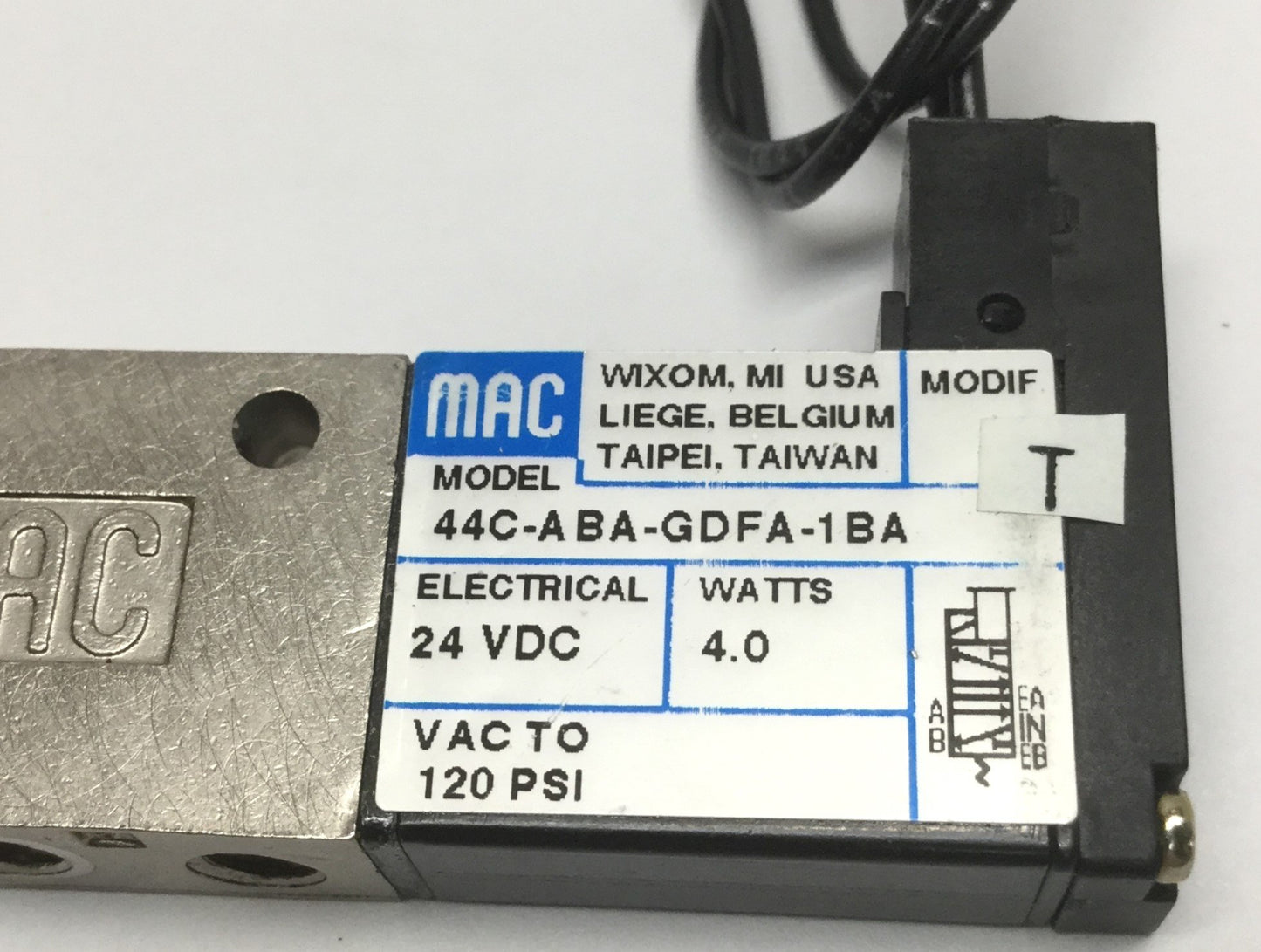 Used Mac 44C-ABA-GDFA-1BA Solenoid Valve, 5-Port 2-Position, 24VDC, 120psi, #10-32