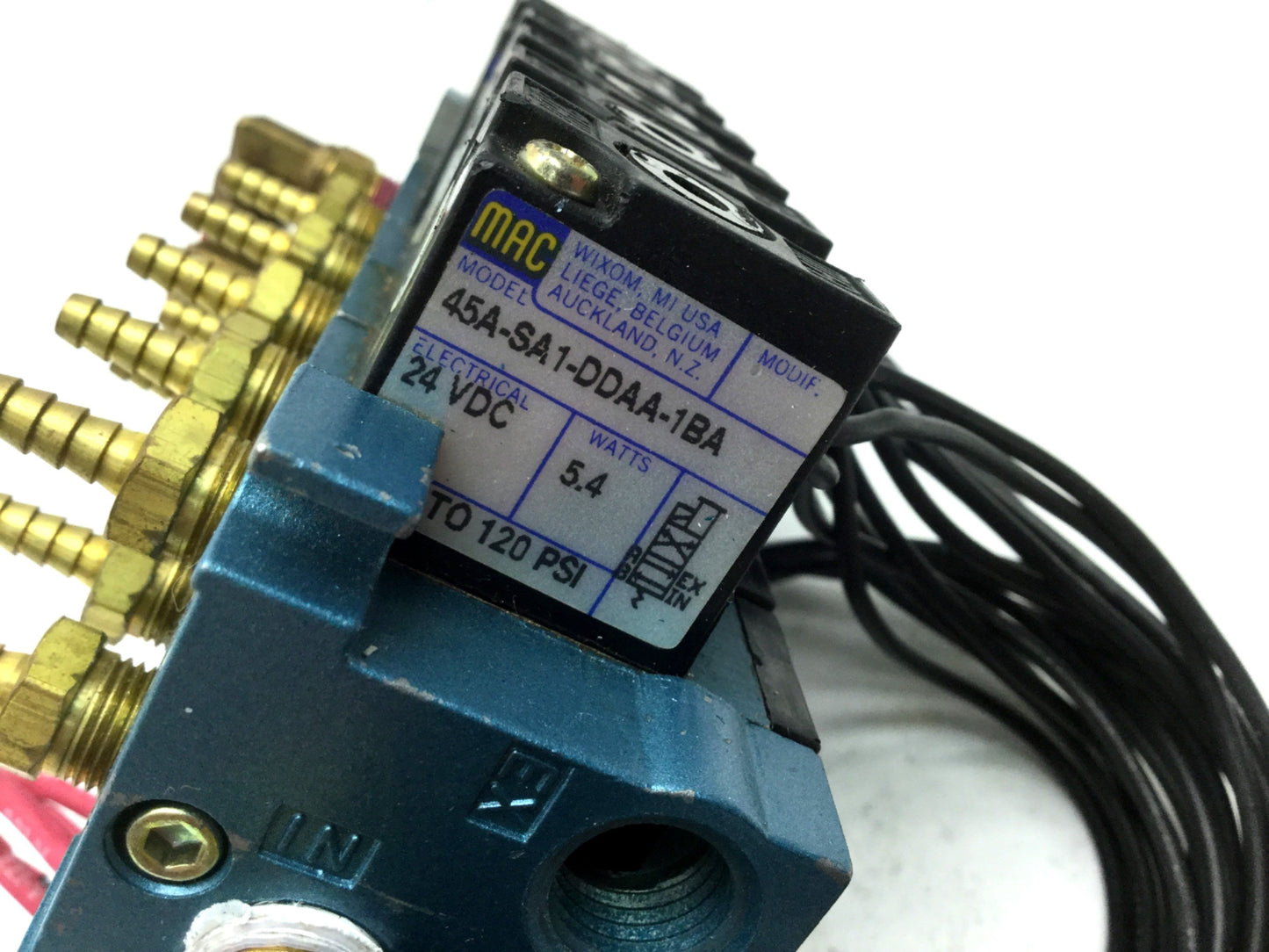 Used Mac 3x 45A-SA1-DDAA-2MA & 3x 45A-TA1-DDAA-1BA Solenoid Valves 24VDC 1/8" NPT