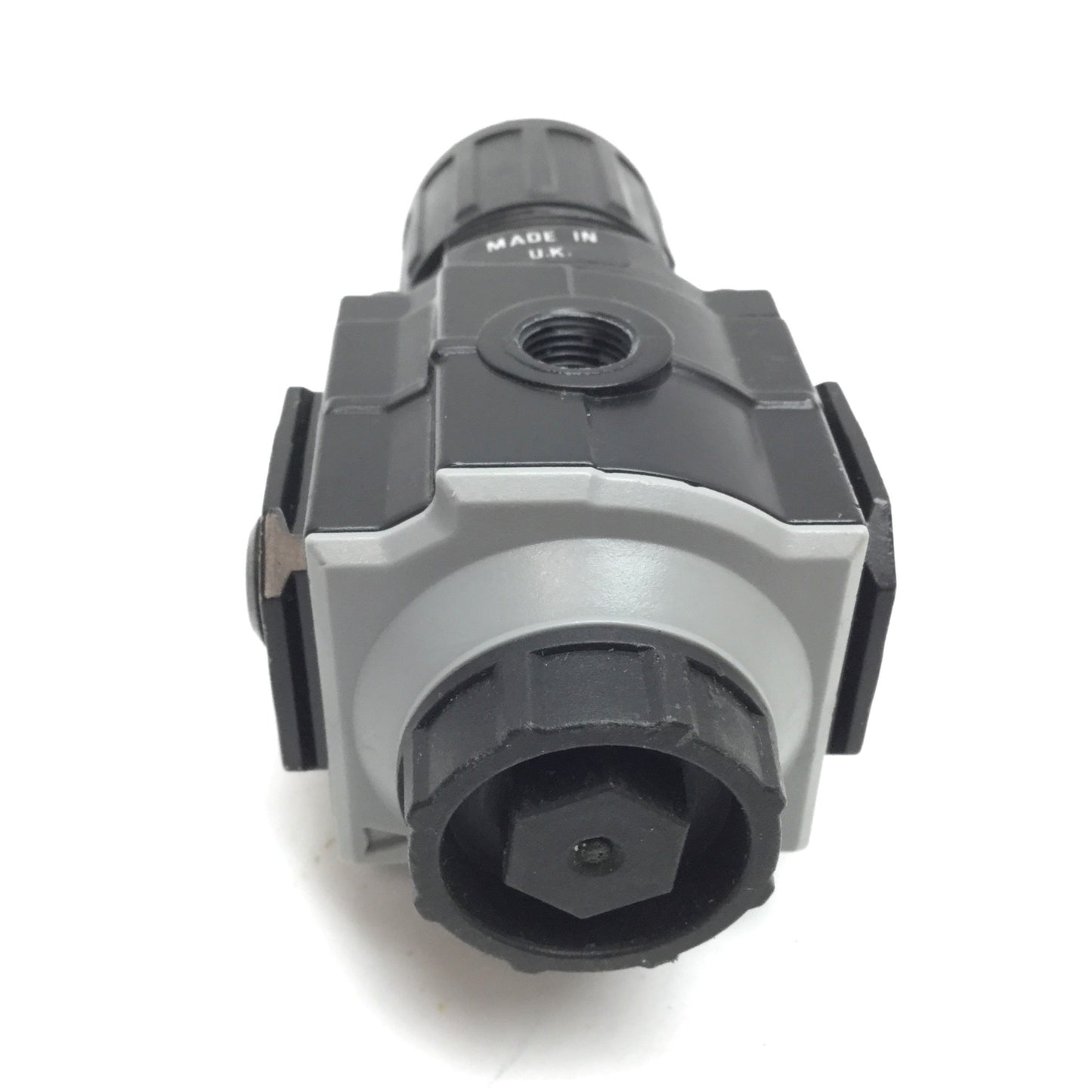 Used Norgren R72M-2AK-RMN Regulator, Inlet: 300psi Max, Set Range: 6-150psi, 1/4" NPT