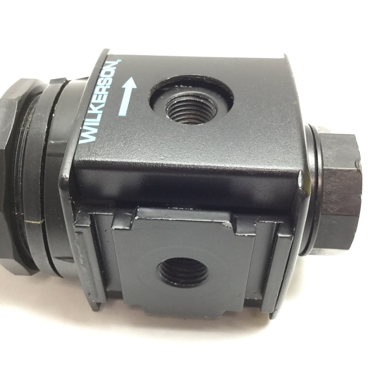 Used Wilkerson R18-02-F0G0 Regulator, Inlet: 300psi Max, Outlet: 0-125psi, 1/4" NPT