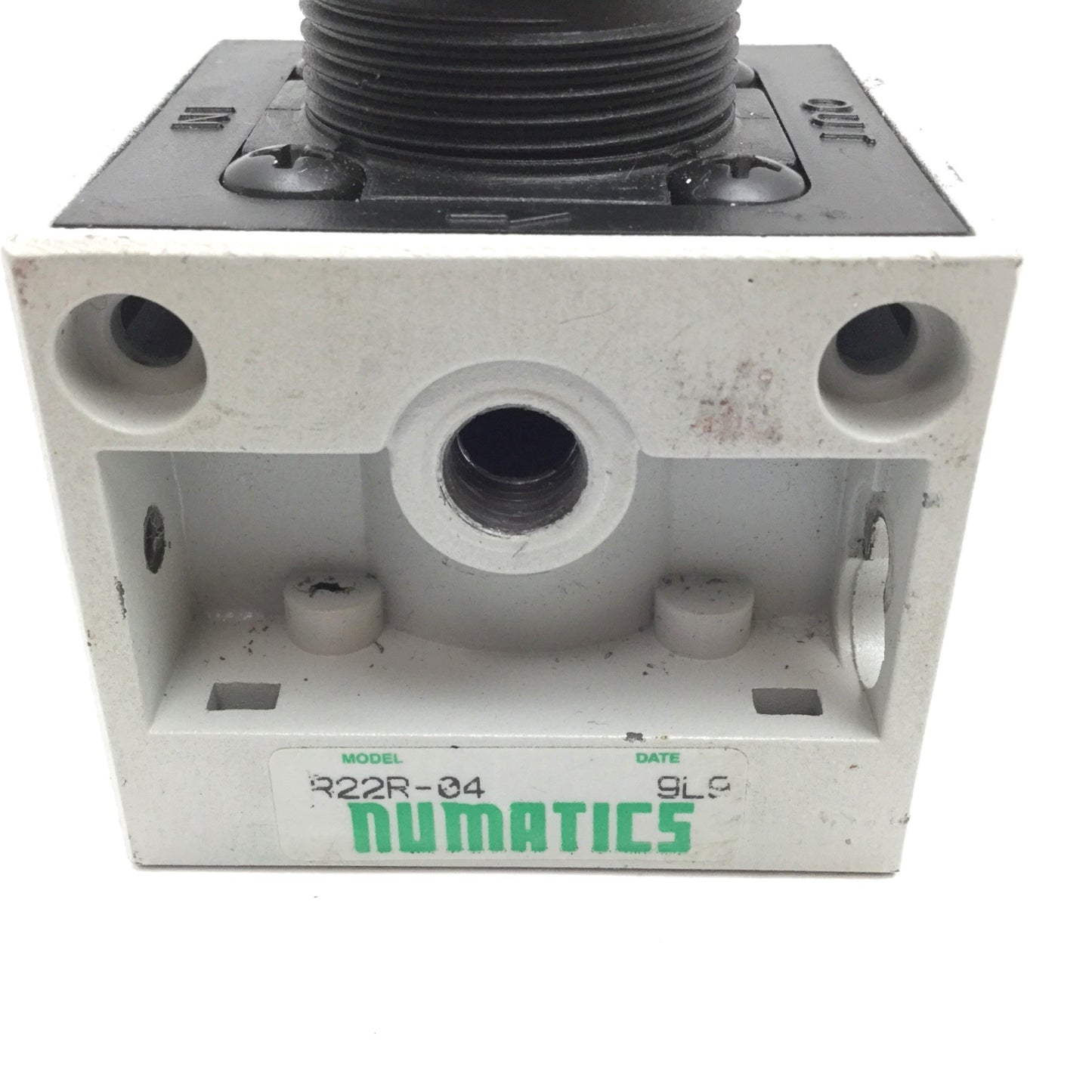 Used Numatics R22R-04 Regulator, Set Pressure: 0-125psi, Ports: 1/2" NPT