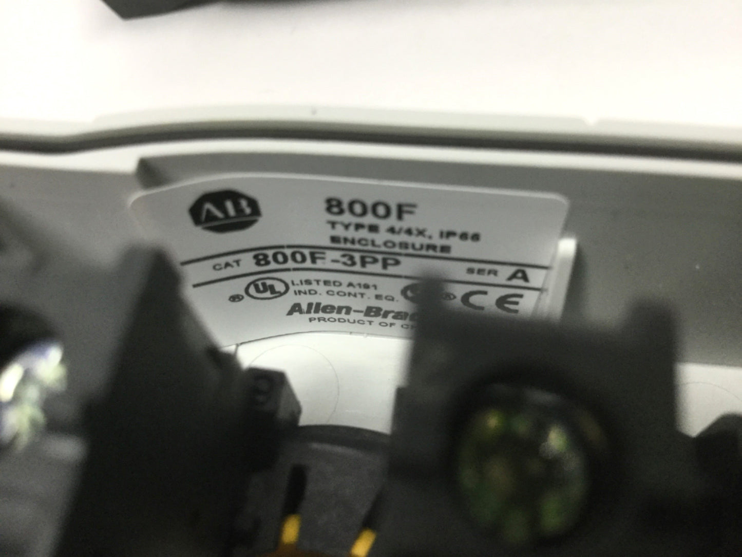 Used Allen Bradley 800F-3PP 3-Pushbutton Enclosure 22mm w/ Emergency E-Stop & Switch