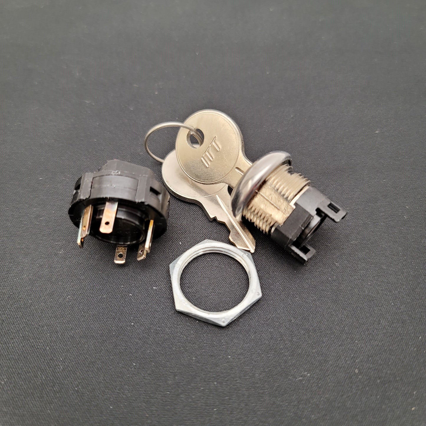 Used C&K H10113-2-F-2-05-N-Q Single Pole Key Lock Switch 125/250VAC 12/6A, 125VDC 1A