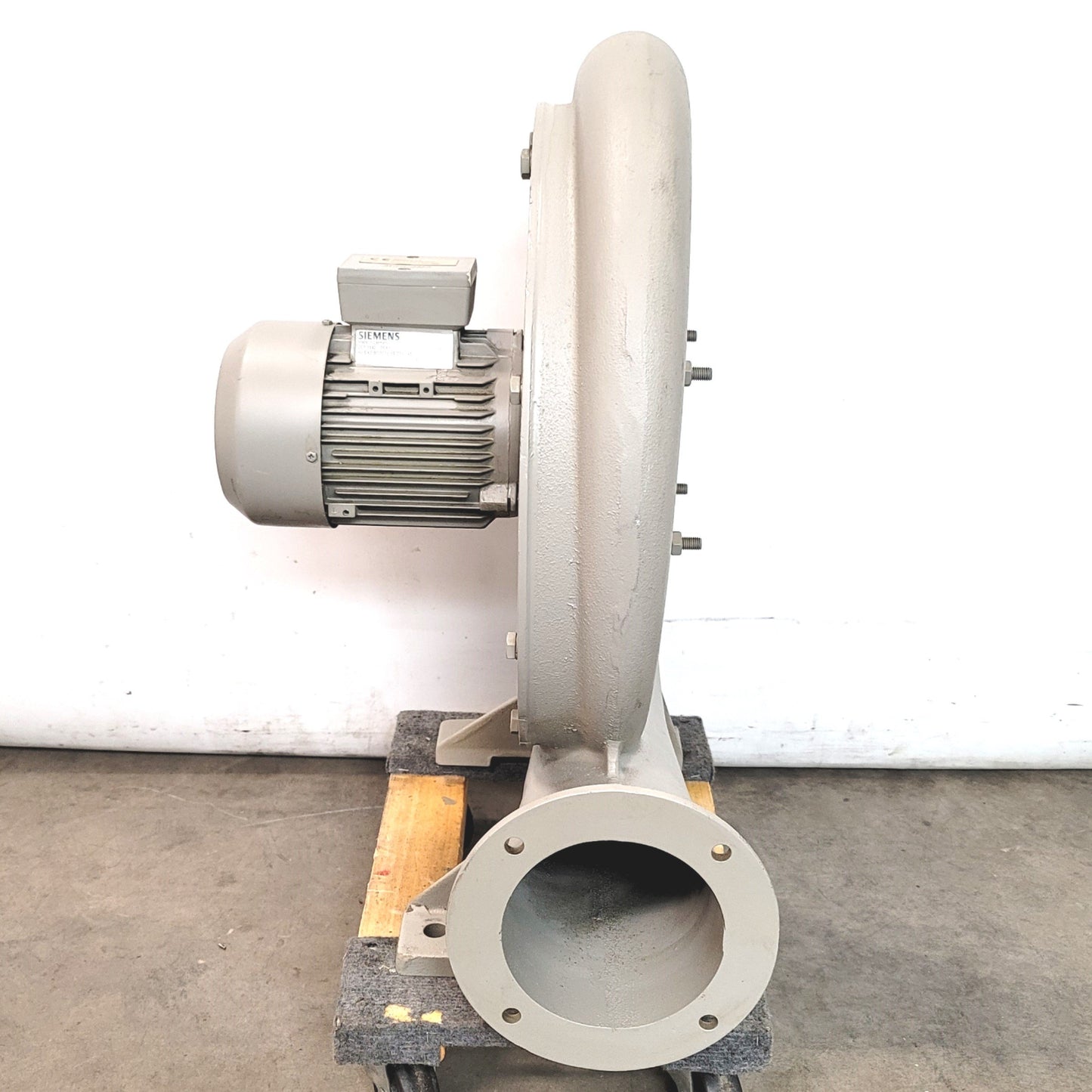 New Siemens 2CF1142-0EA1 Radial Blower Size 140 W/1.2kW 3-Phase Motor 230/400V 50Hz