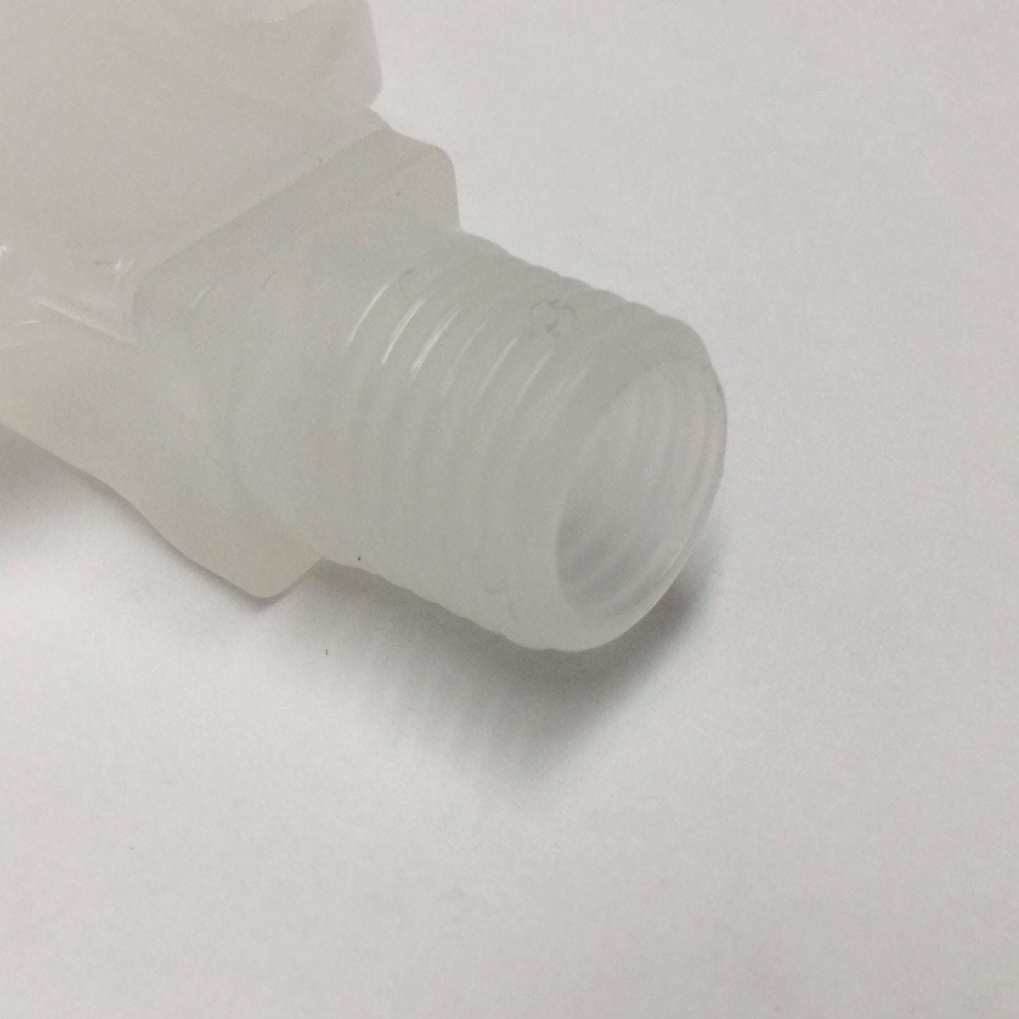 Used Lechler 600.130.S2.BC Flat Air Fan Nozzle 75psi, 1/4" NPT, Natural Polypropylene
