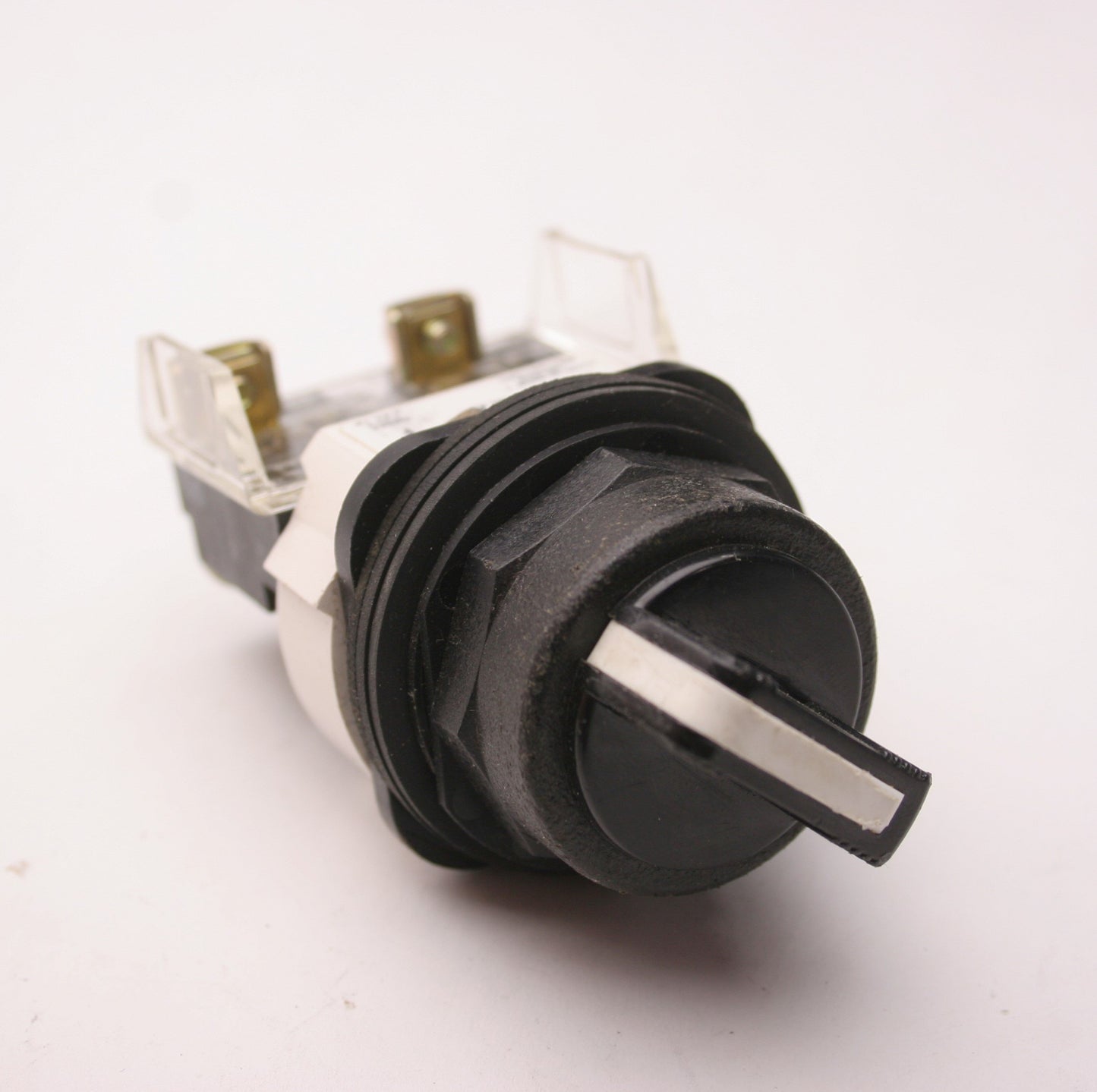 Used Allen Bradley 800H-HR2 Selector Switch 2-Position Maintained, 800T-XD1 NO NC