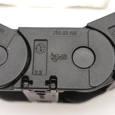 New IGUS 250.03.100 Energy-Chain Cable Hose Carrier Wireway 2"x 1-3/8"x 30" 16 Links