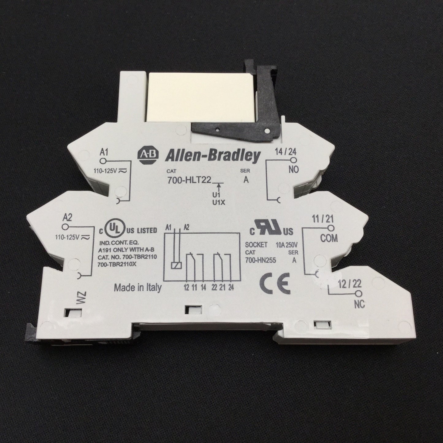 Used Allen Bradley 700-TBR2110 Relay, DPDT, Coil: 110VDC, With 700-HLT22 Socket
