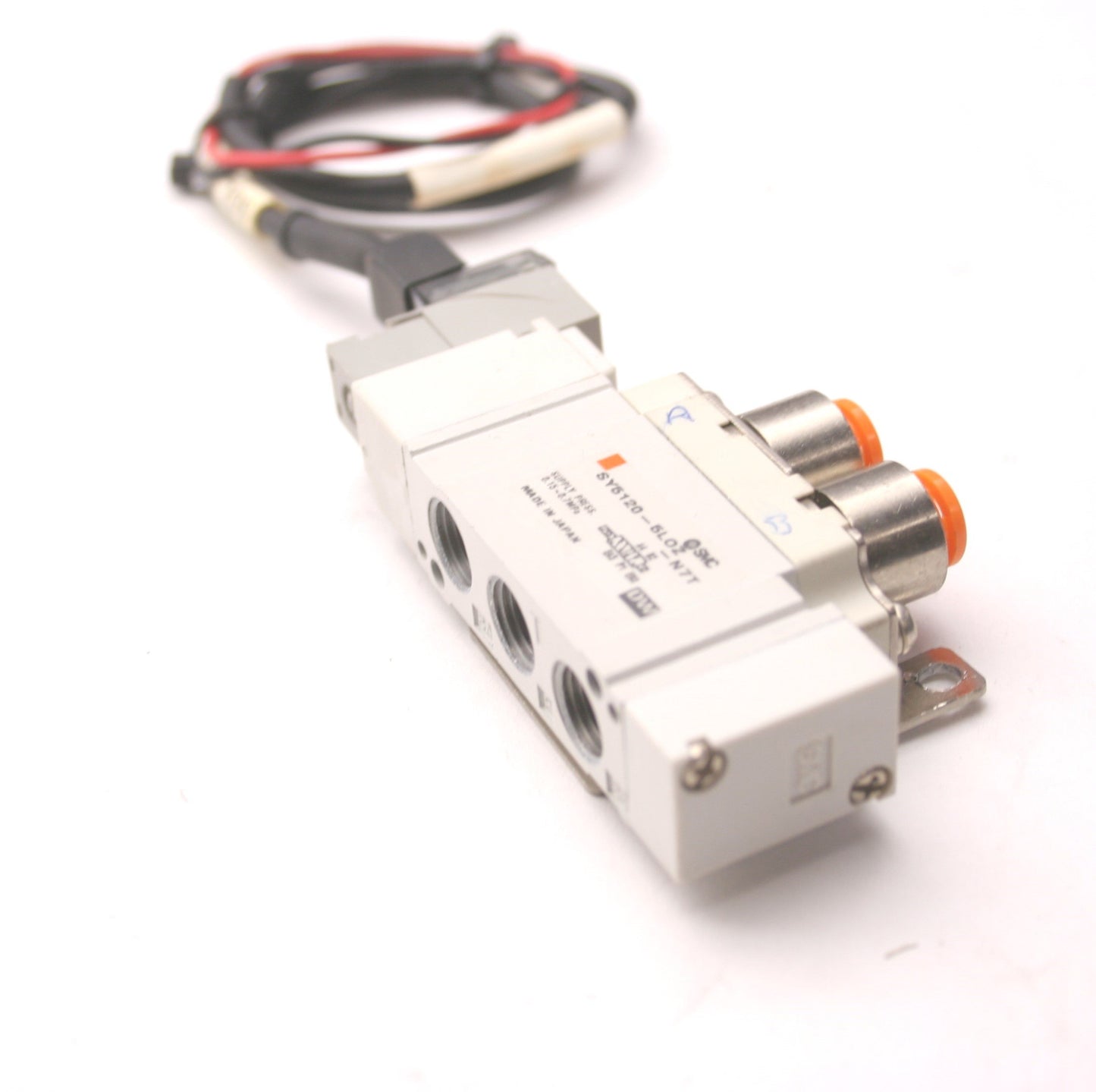 Used SMC SY5120-5LOZ-N7T Solenoid Valve, 2-Position 5-Way, 0.15-0.7MPa, *Small Crack*
