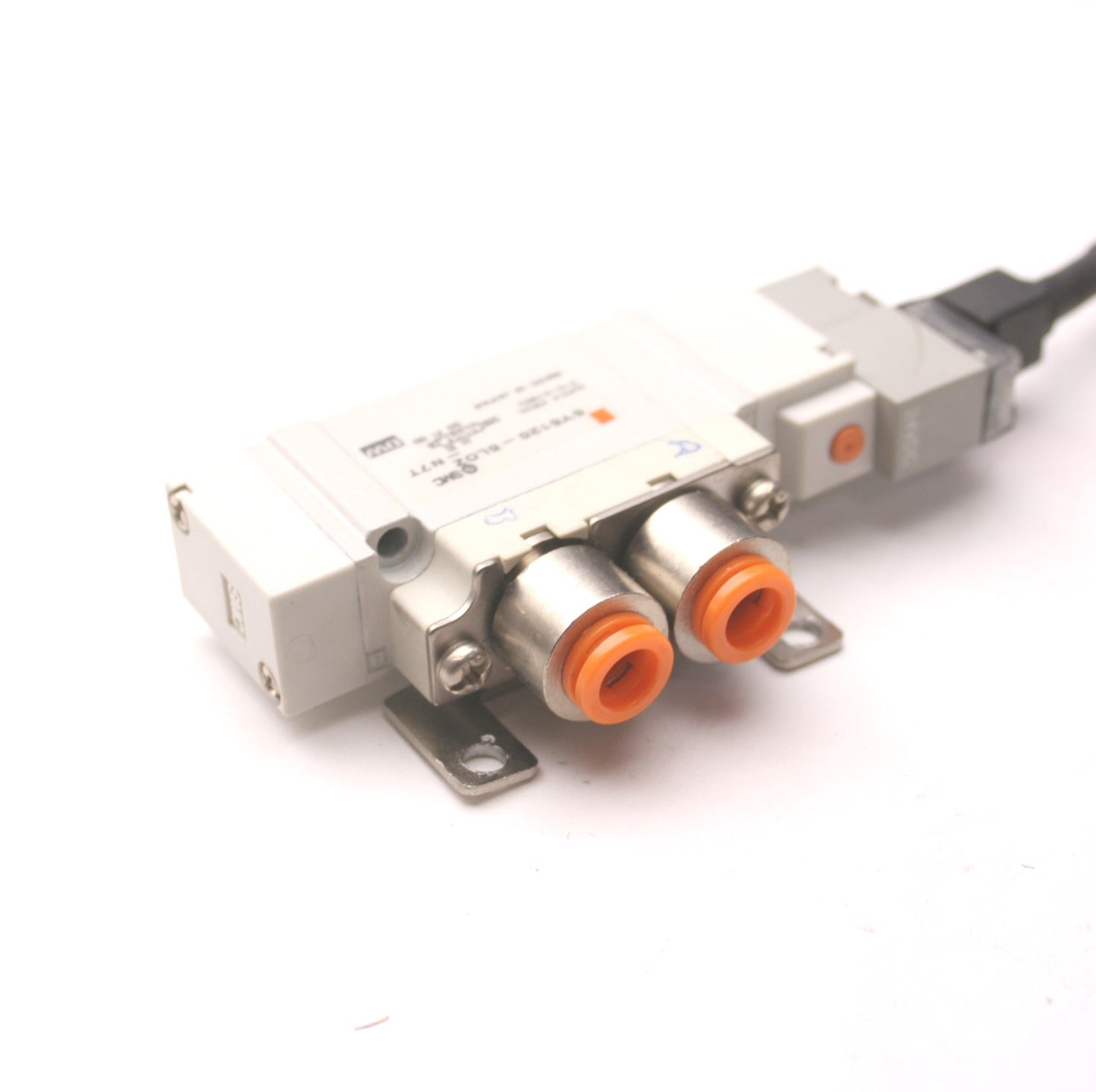 Used SMC SY5120-5LOZ-N7T Solenoid Valve, 2-Position 5-Way, 0.15-0.7MPa, *Small Crack*