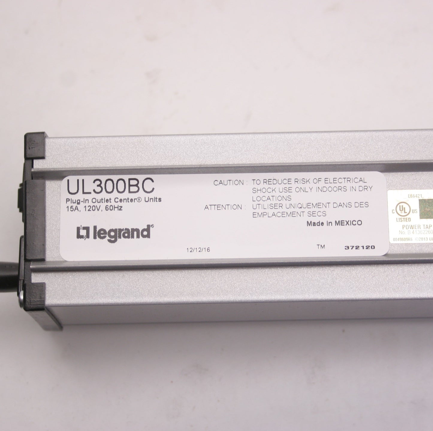 Used Legrand UL300BC Plug-In Outlet Center Unit, 120VAC 60Hz 15A, 8 Outlets, 6' Cord