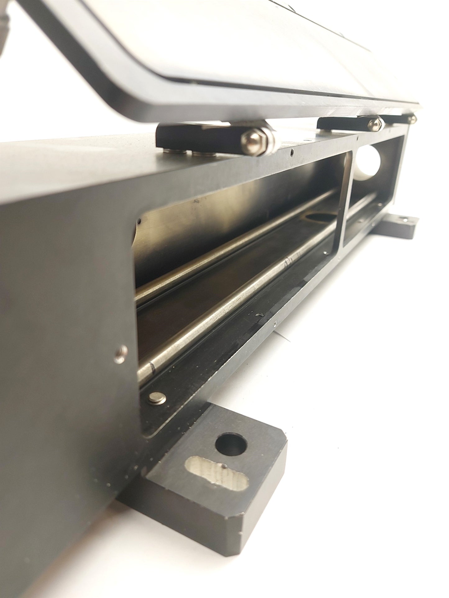 Used Resonetics LASER Optics Cage, 2x 20 1/2" x ?3/8" 2" C2C Rails, 2x 2.5" OD Tube