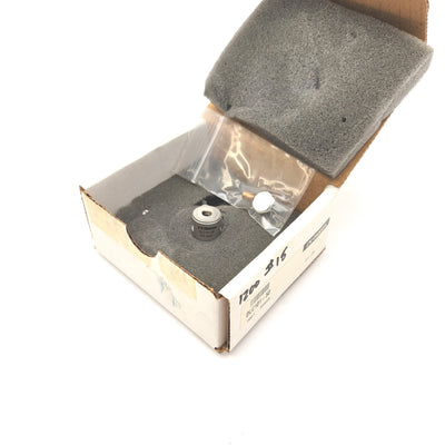 New Other Omron DLC101-50 Dynamic Load Cell Tension/Compression 0-50lbs, 18-30VDC 2mA