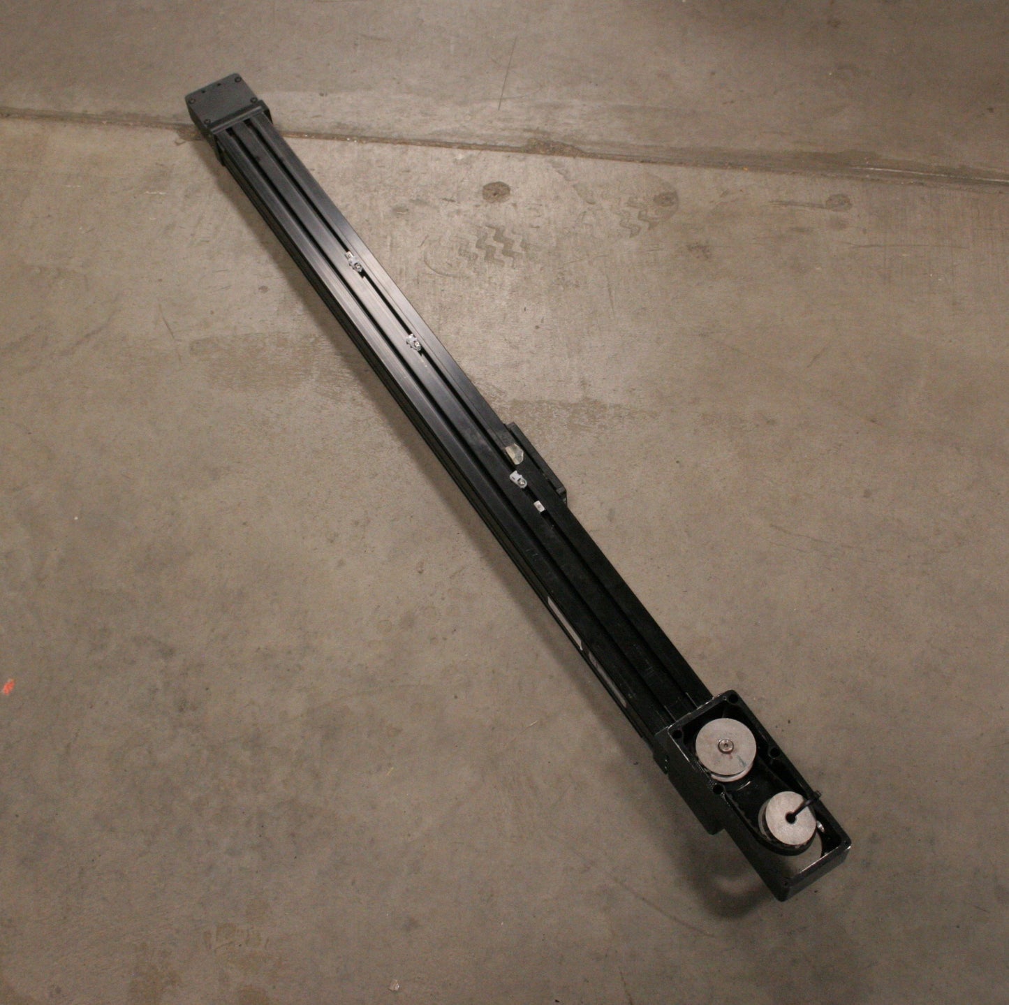 Used Tolomatic B3W10 BWS18 SK33.000 Electric Belt Drive Rodless Actuator, 33" Stroke