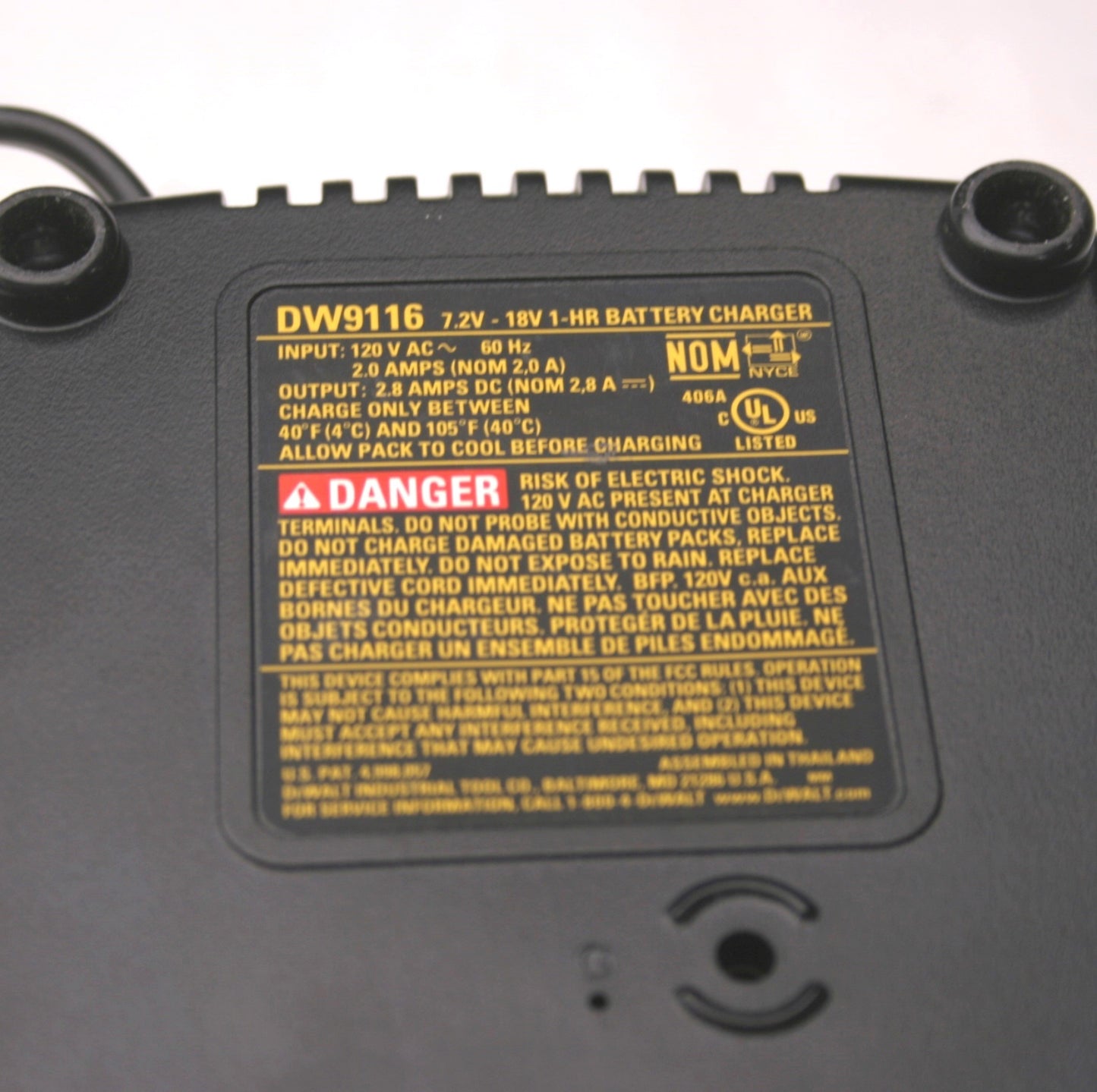 Used DeWalt DW9116 Battery Charger, 7.2V-18V 1-Hour Charger, w/Automatic Tune-Up Mode