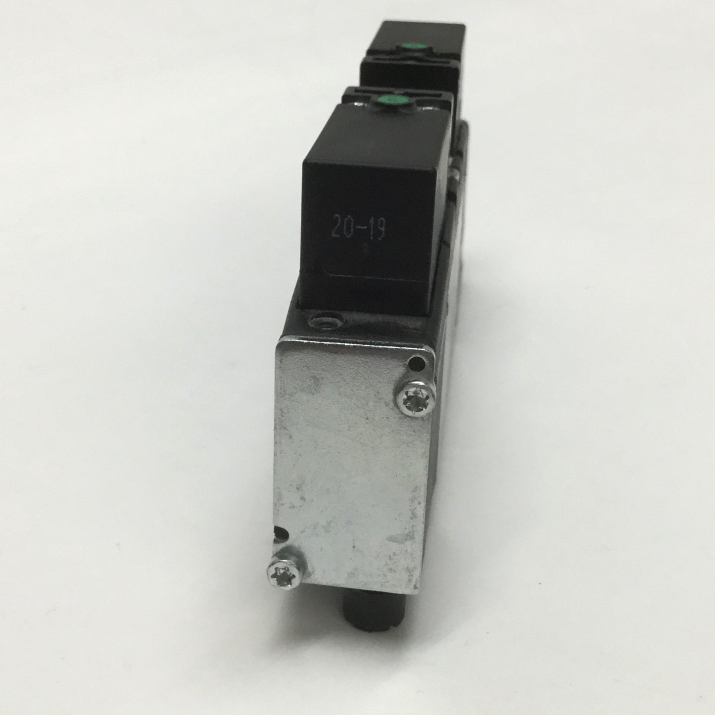 Used Norgren VS18G711DF318A Double Solenoid Valve, 5-Port 3-Position, 115VAC Coil