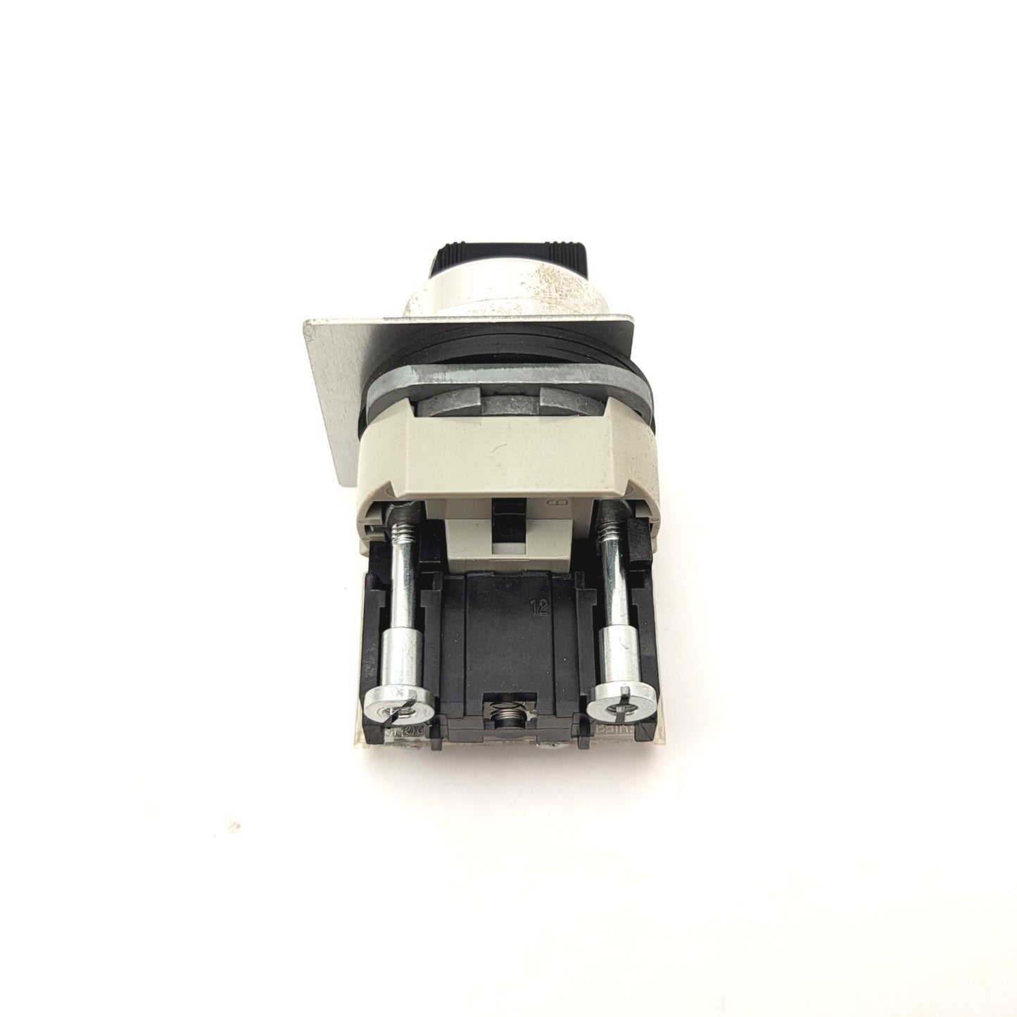 Used Allen Bradley 800T-J2 3-Position Selector Switch 30mm Type 4/13 Non-Illuminated