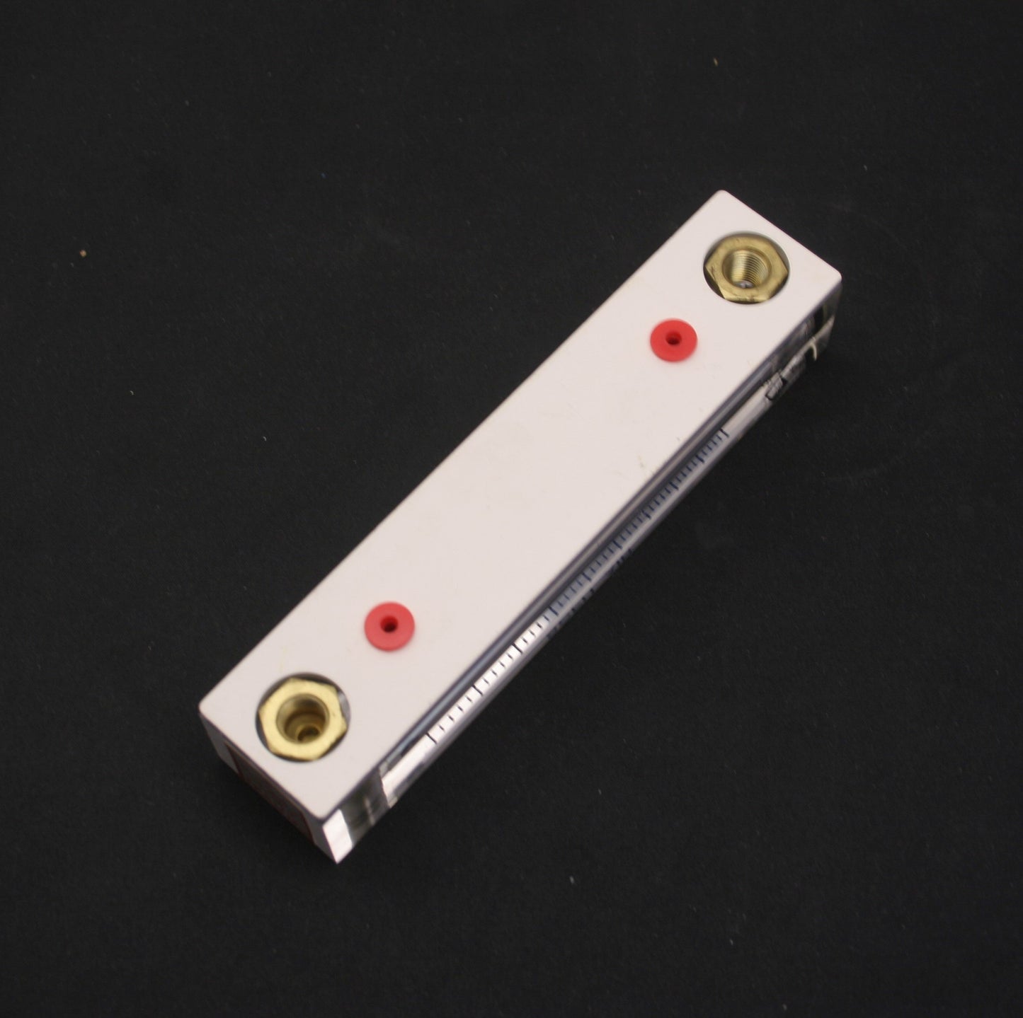 Used Cole Parmer 0-100 SCFH Air Flowmeter, 1/8" NPT, 100psig & 150°F Max