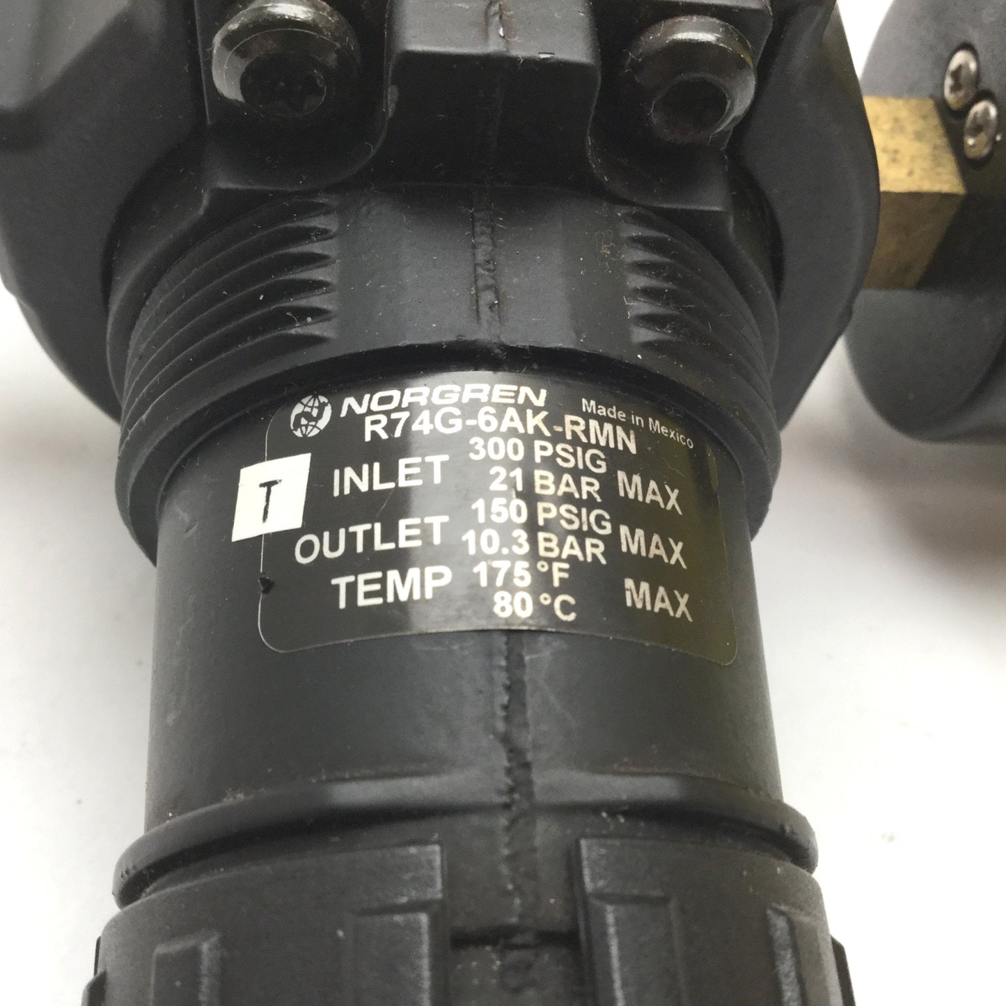 Used Norgren R74G-6AK-RMN Regulator, Inlet: 300psi Max, Outlet: 150psi Max, 3/4" NPT