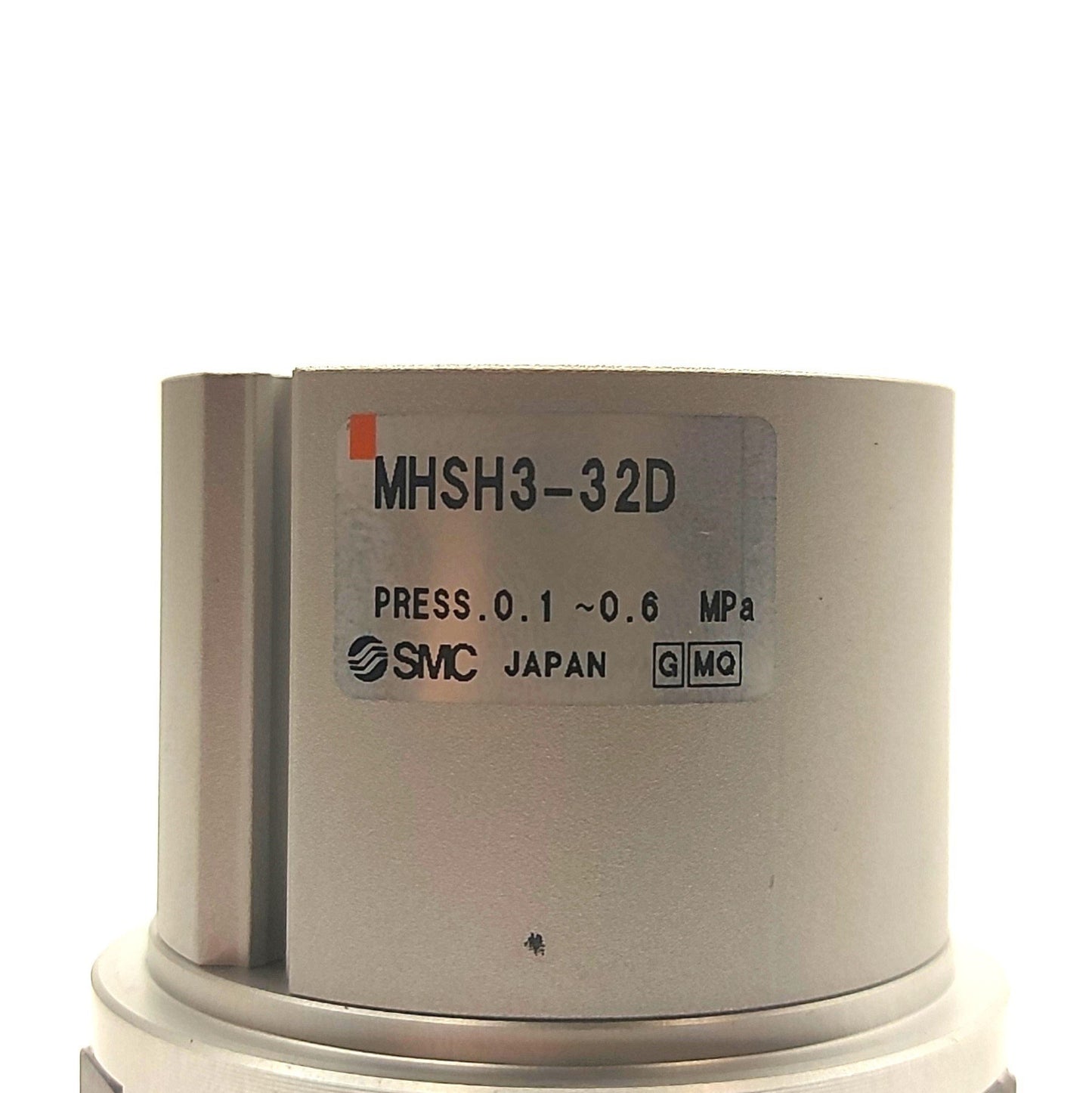 New – Open box SMC MHSH3-32D 3-Finger Pneumatic Gripper, 8mm Stroke, 32mm Bore, 62N, .1-.6MPa