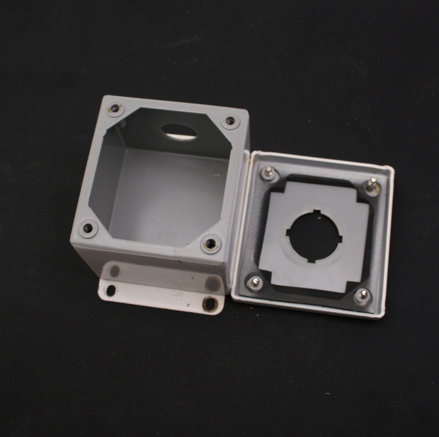 Used Hoffman E-1PB Push-Button Enclosure 3.5"(L) x 3.25"(W) x 2-3/4"(D), NEMA 12, 13