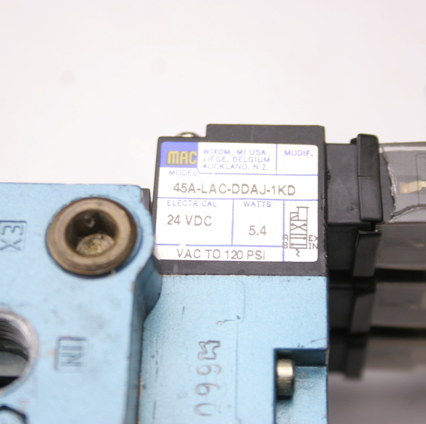 Used Bank of 3 MAC 45A-LAC-DDAJ-1KD Solenoid Valve Manifold Block 24VDC 5.4A 120PSI