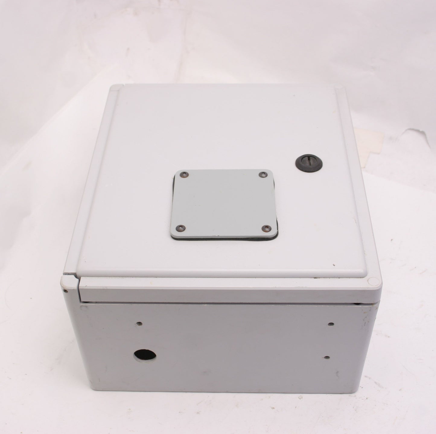 Used Stahlin CL1311HL Wall Mount Enclosure, 13.21"Hx11.21"Wx6.59"D Fiberglass *Holes*