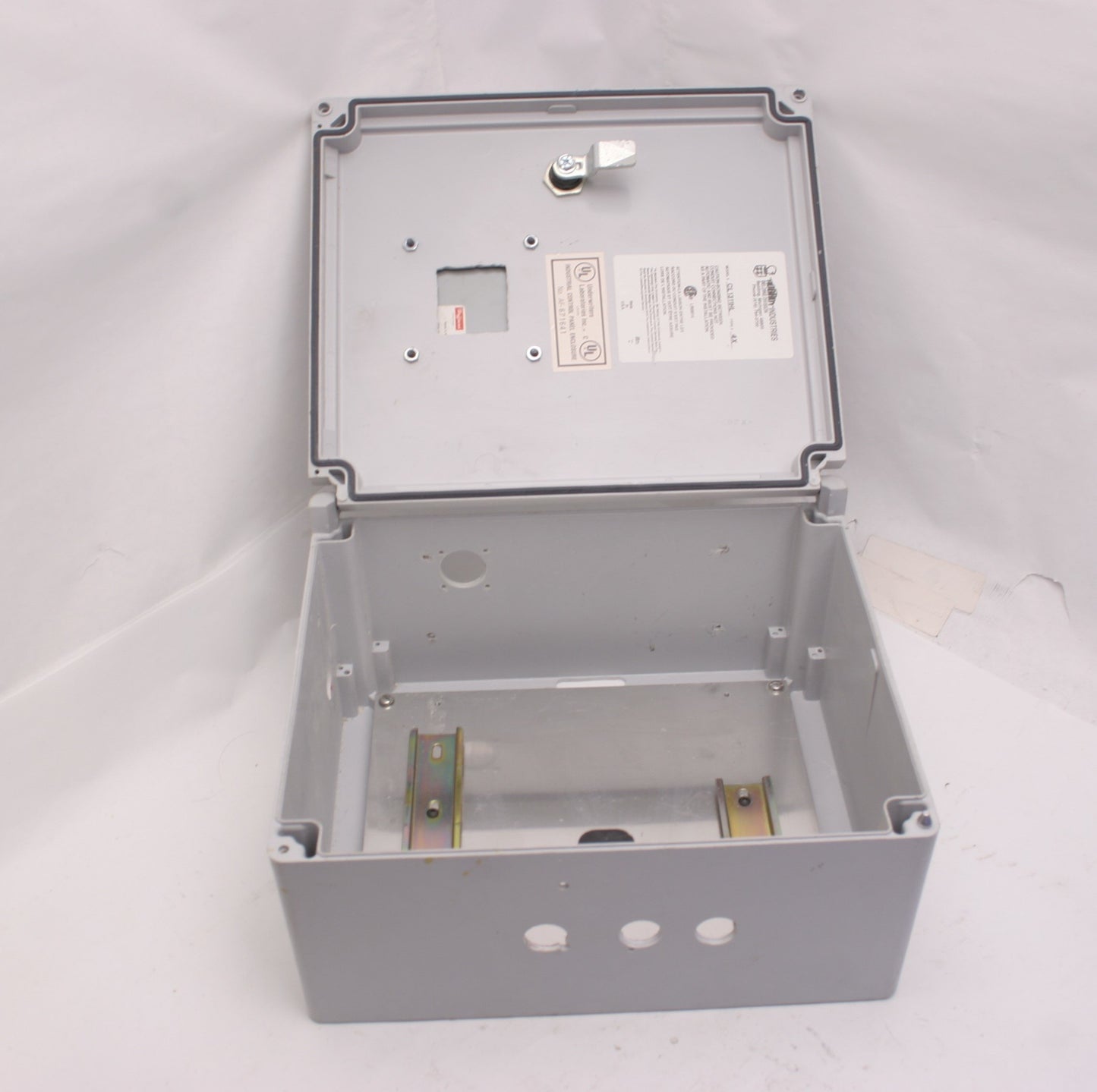 Used Stahlin CL1311HL Wall Mount Enclosure, 13.21"Hx11.21"Wx6.59"D Fiberglass *Holes*