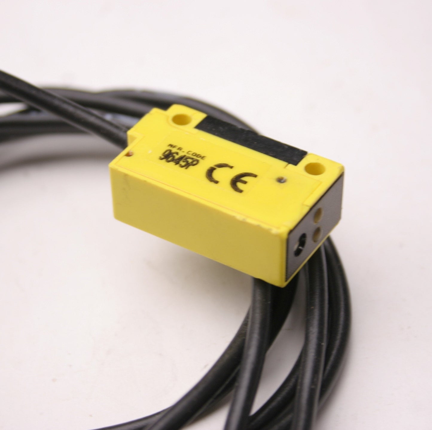 Used Banner Q19SN6D Polarized Retro Sensor, Sensing Beam: 680nm, 10-30VDC, Range: 8"
