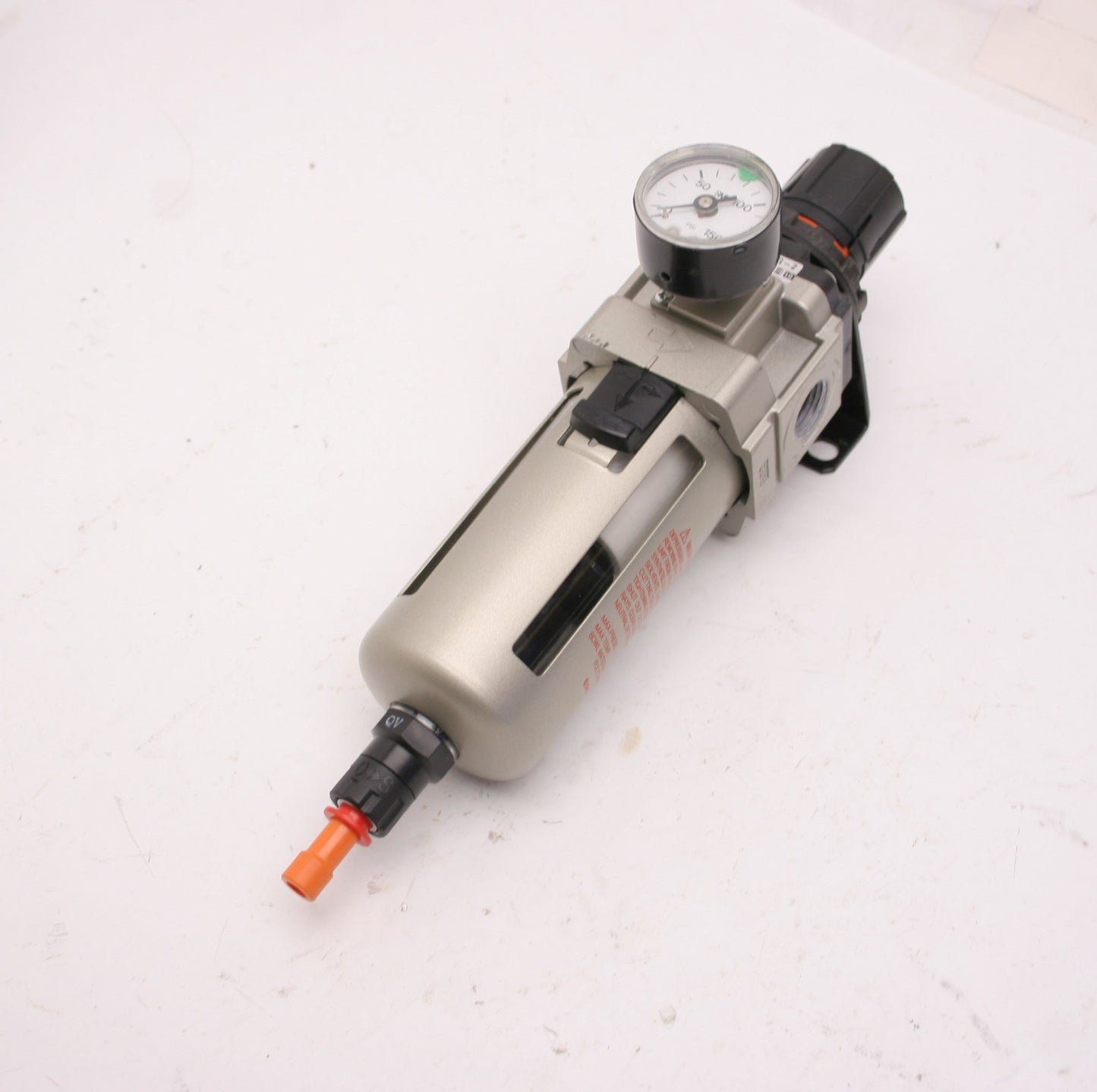 Used SMC AW40-N04BG-Z Filter/Regulator, 0-150 Gauge, *Drain Wont Seal, Added Plug*