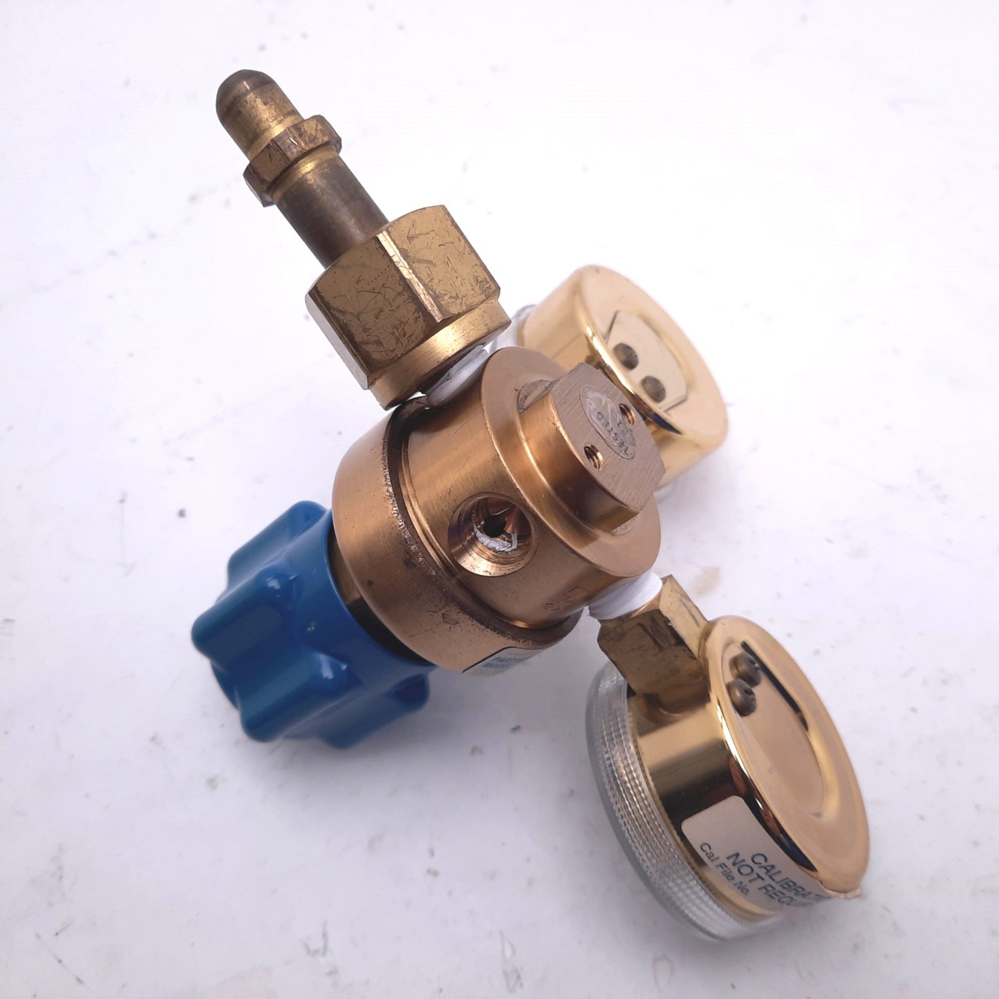 Used Linde SG-3800-30 Union Carbide Regulator Valve, Inlet: 3800PSIG, Outlet: 30PSIG