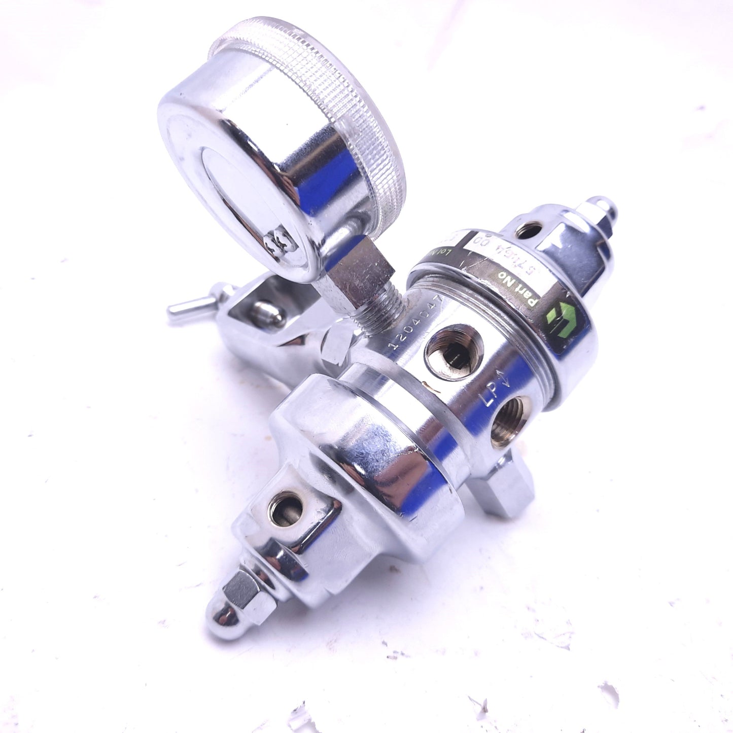 Used Wika 57464 00 Medical Regulator Blood Gas, High Pressure 1/4" NPT 21000kPa Inlet