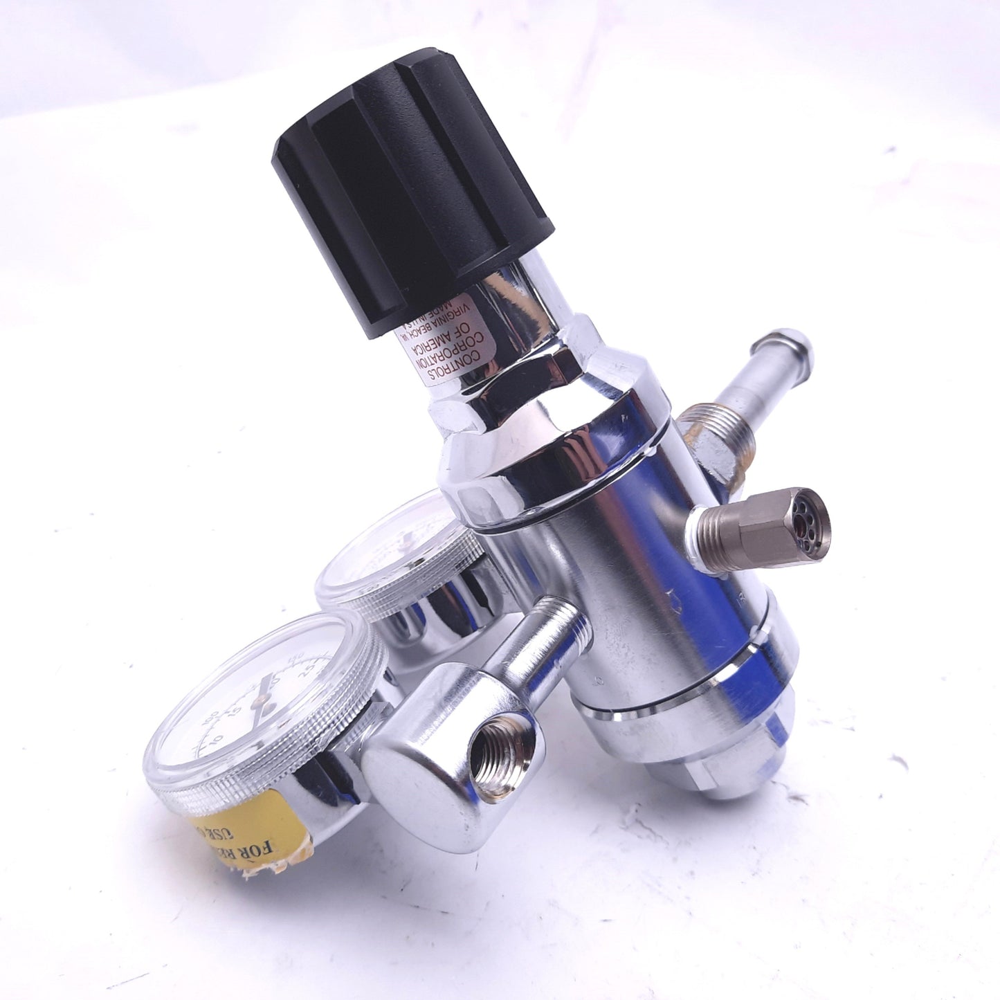 Used Concoa 3151301-M1Q Regulator 500 CGA Connector 1/4" NPT Inlet Gauge: 0-4000PSI