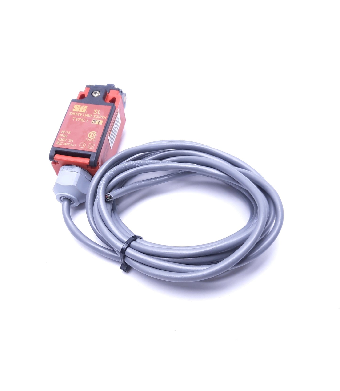 Used STI 44505-0450 Safety Limit Switch, DPST-NC, Rating: 230V 3A, Roller Actuator