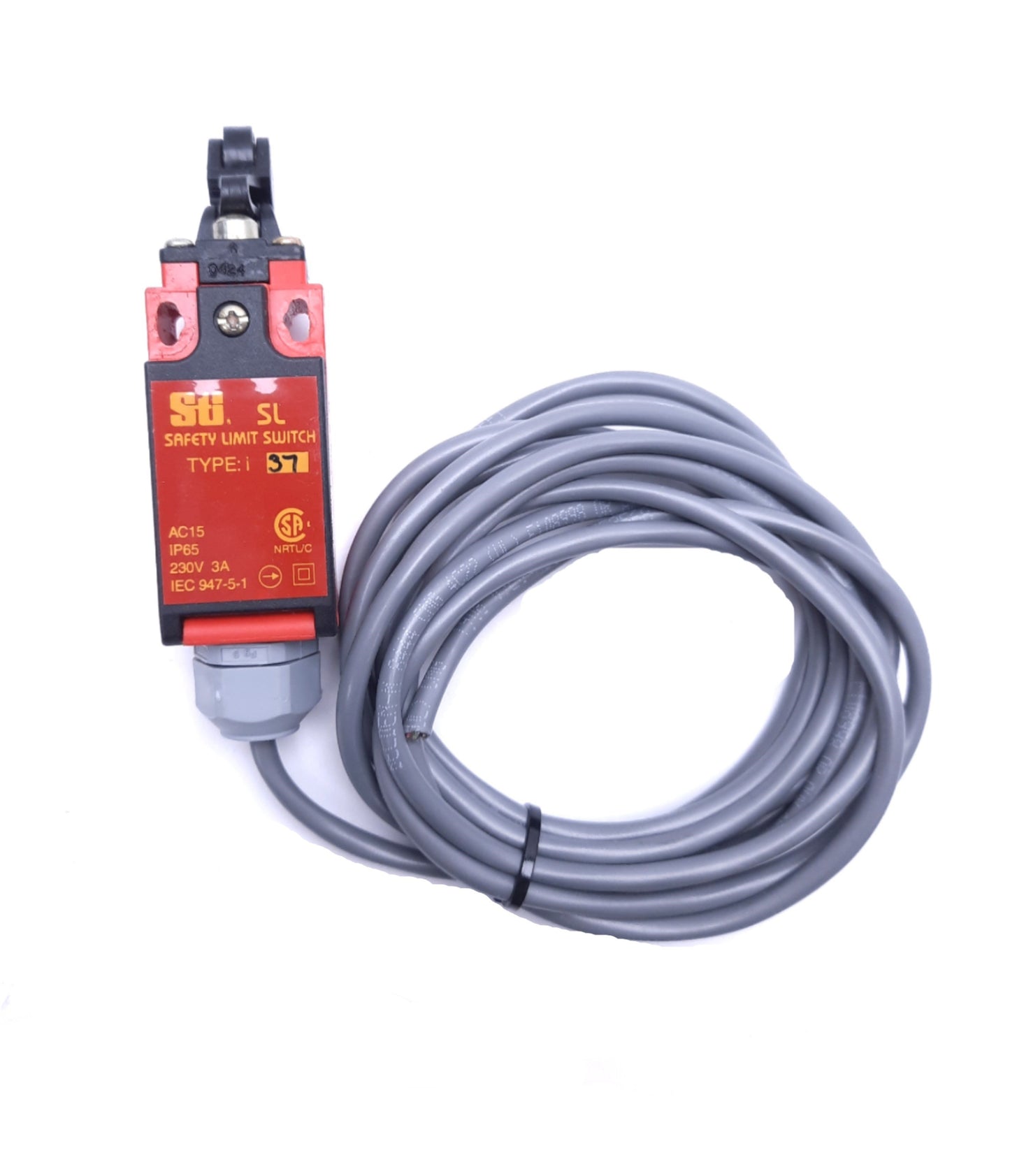 Used STI 44505-0450 Safety Limit Switch, DPST-NC, Rating: 230V 3A, Roller Actuator