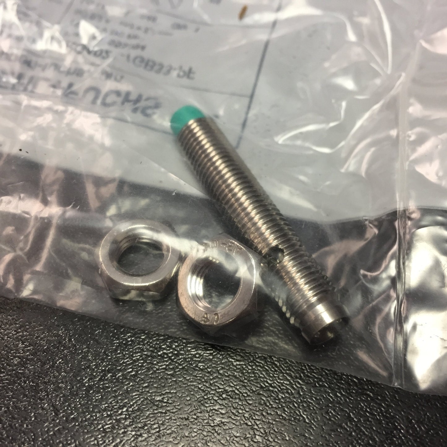 New Pepperl+Fuchs 3RG4021-7GB33-PF Proximity Sensor 10-34VDC 3Pin Range 2.5mm NO NPN