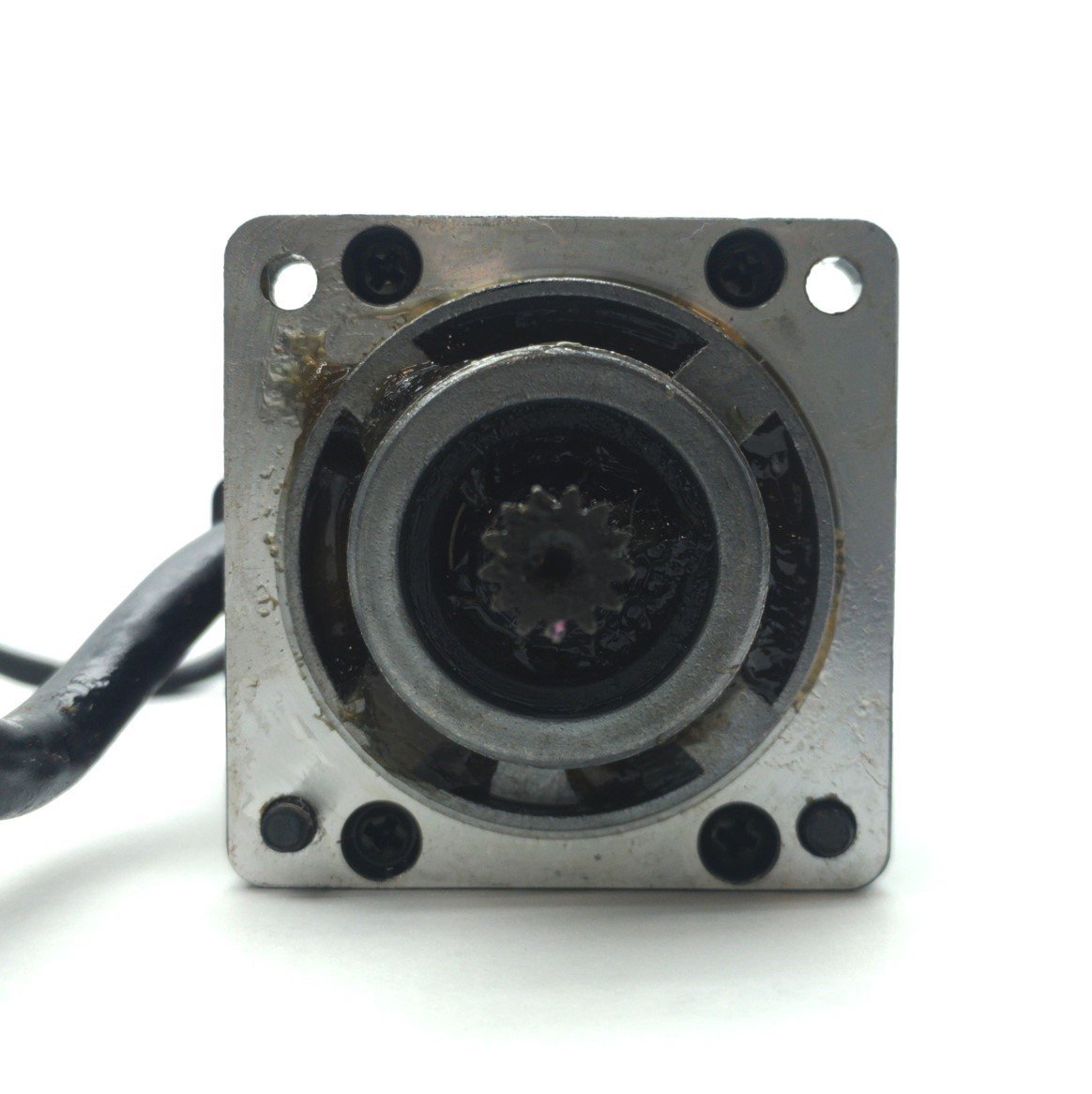 Used SANYO DENKI P50B04010DCXS9 AC Servomotor, Gear Shaft, 100W 200VAC 1A, for A50F