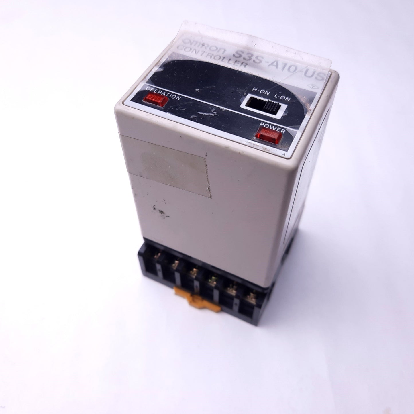 Used Omron S3S-A10-US Sensor Controller Voltage: 120/240VAC 50/60Hz, Out: 100mA Max