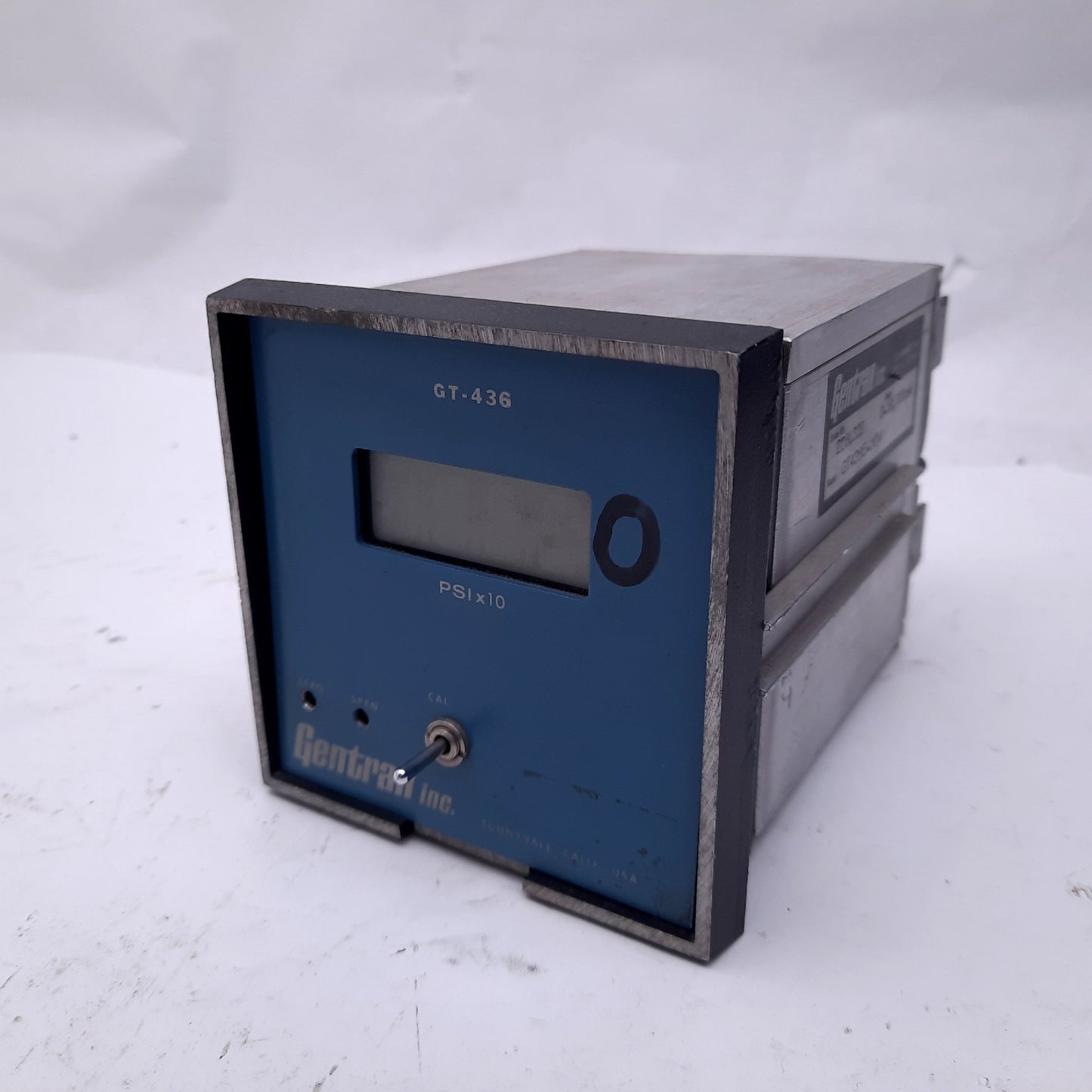 Used Gentran GT436E-10M Digital Melt Pressure Indicator, 0-10,000psi, Face: 4" x 4"