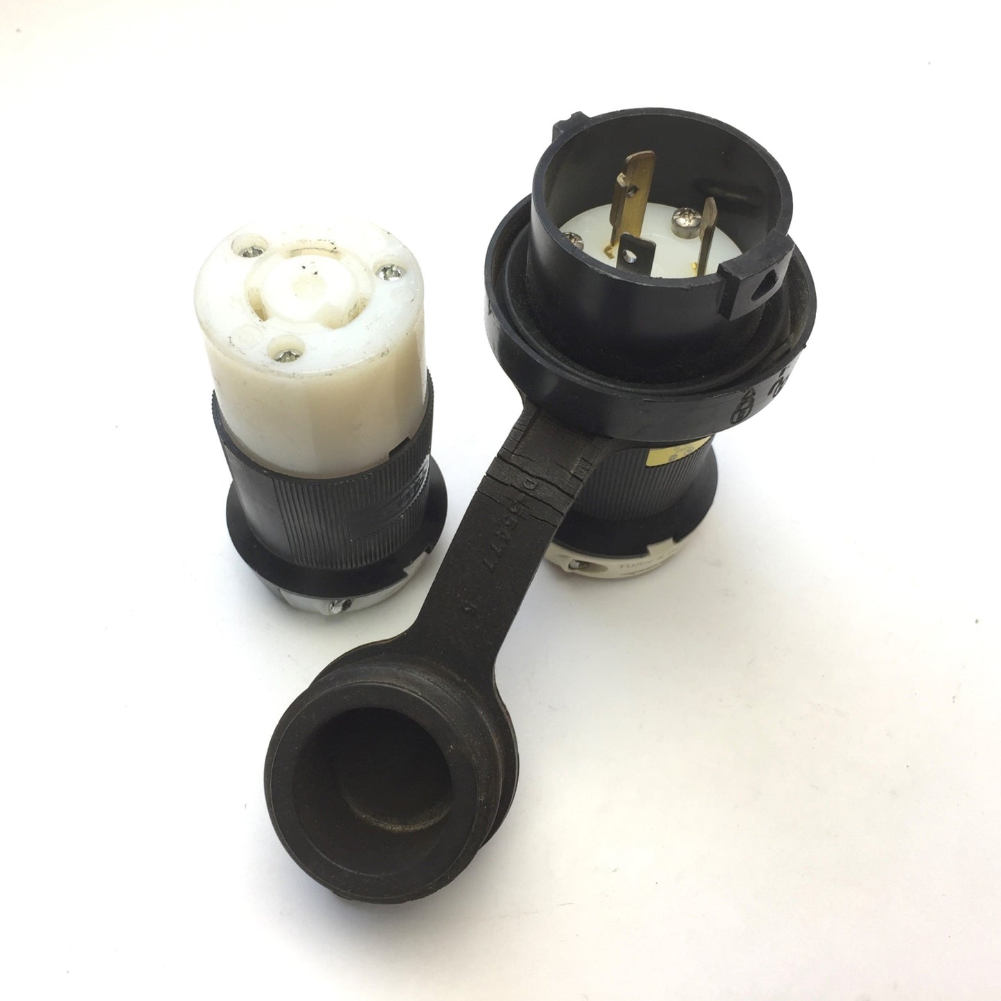 Used Hubbell HBL2311 & HBL2313 Twist-Lock Set, 2-Pole 3W 20A 125V NEMA L5-20P L5-20R