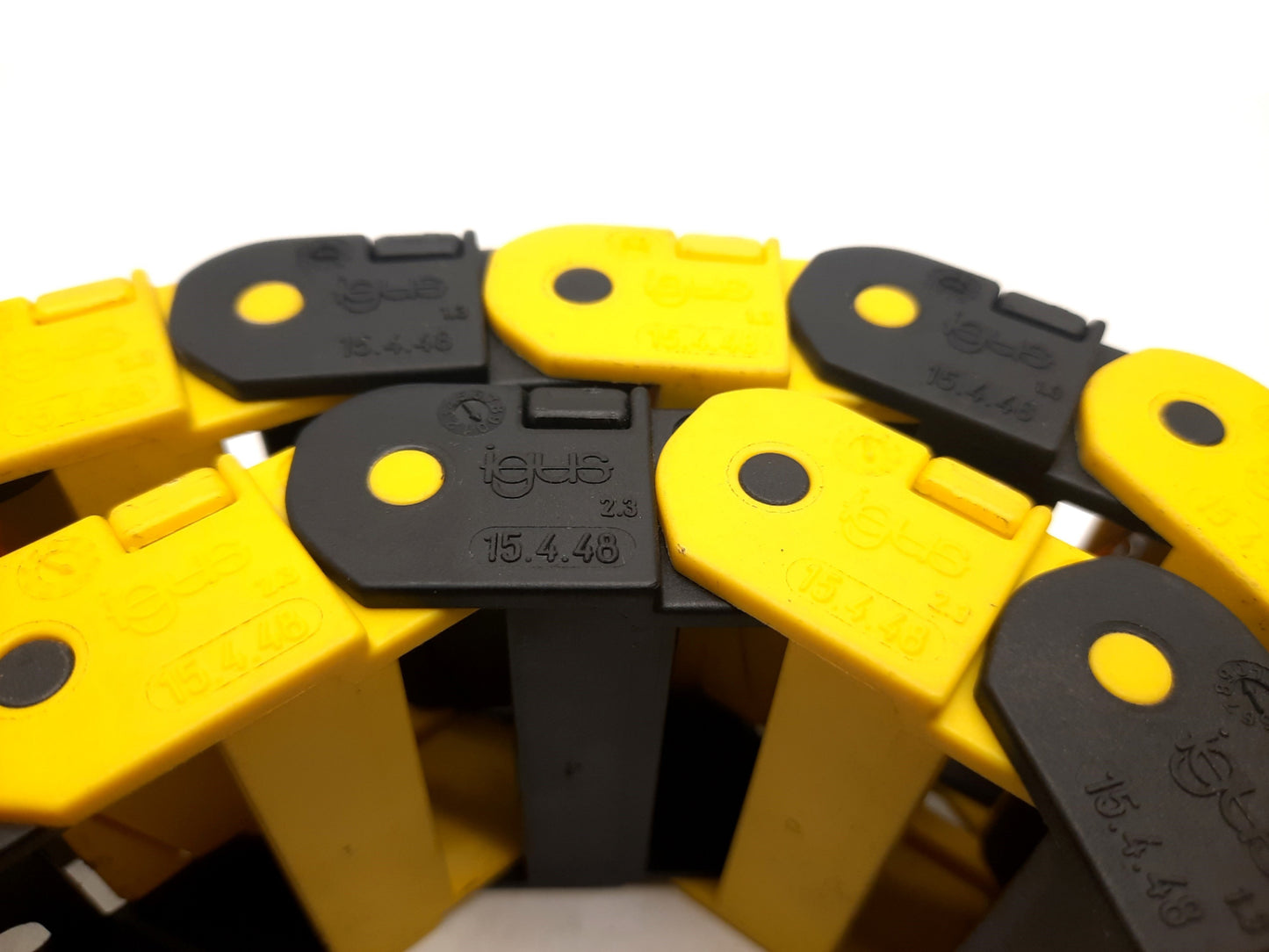 Used Igus 15.4.48 Energy Chain, Dimensions: 28"(L) x 2-3/8"(W) x 15/16"(H)